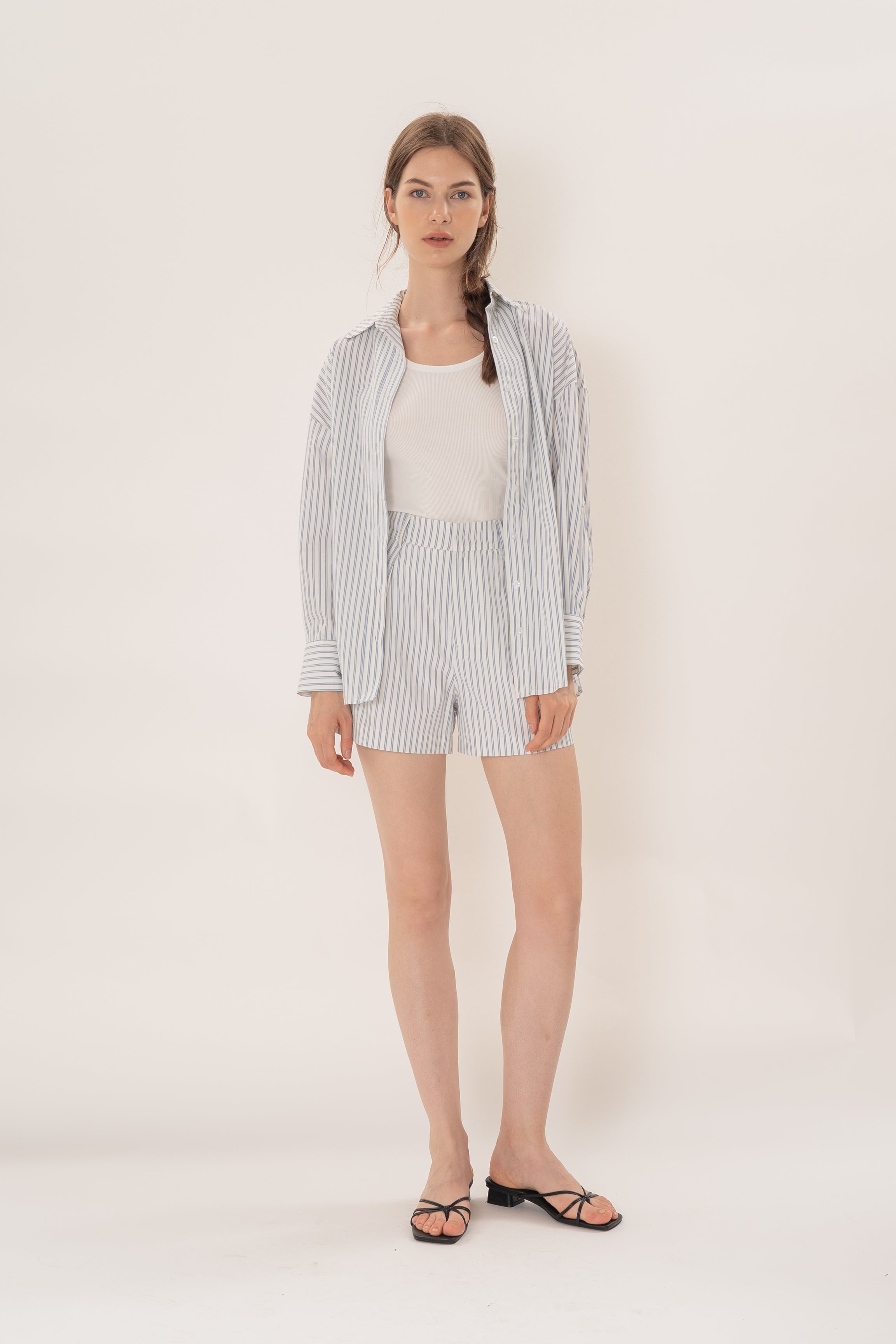 Long Sleeved Shirt in Coast Blue Stripe
