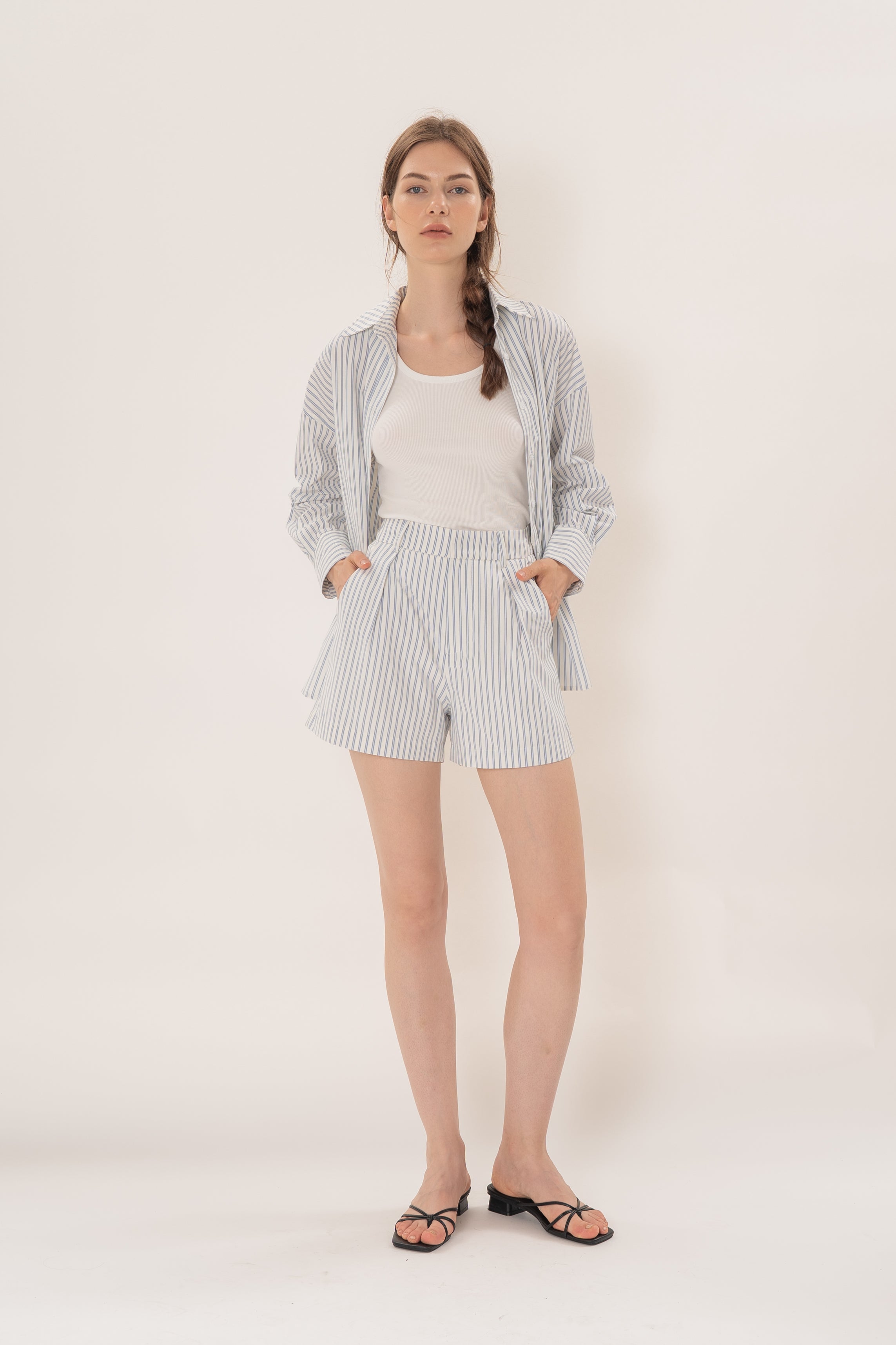 Long Sleeved Shirt in Coast Blue Stripe