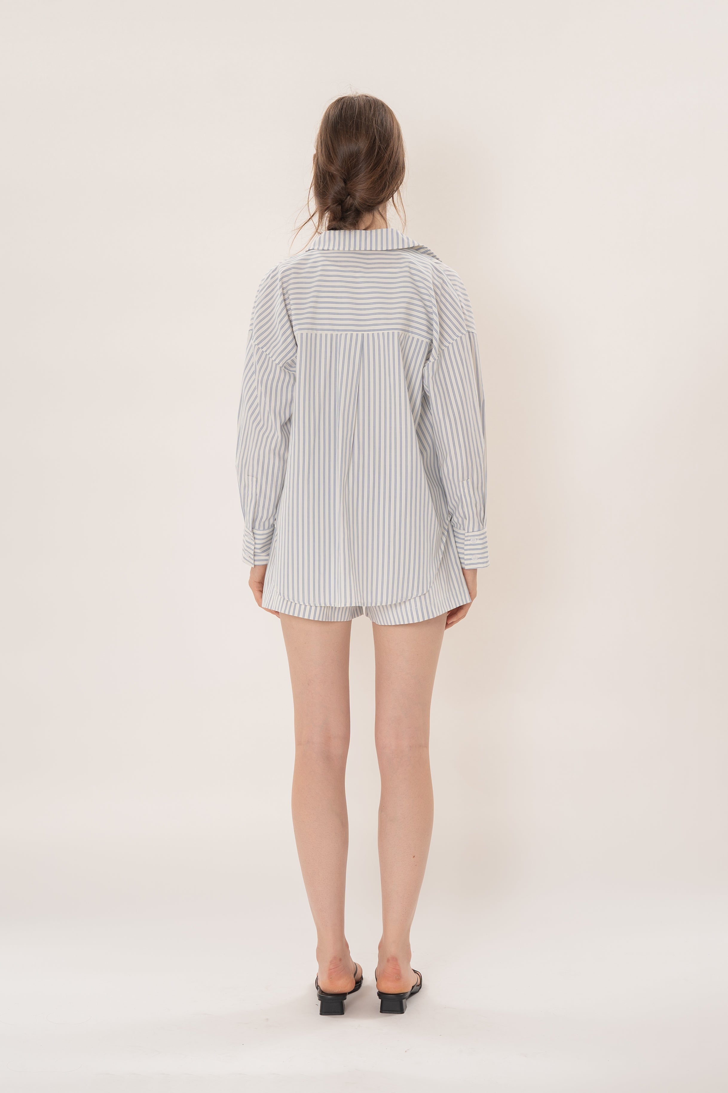 Long Sleeved Shirt in Coast Blue Stripe