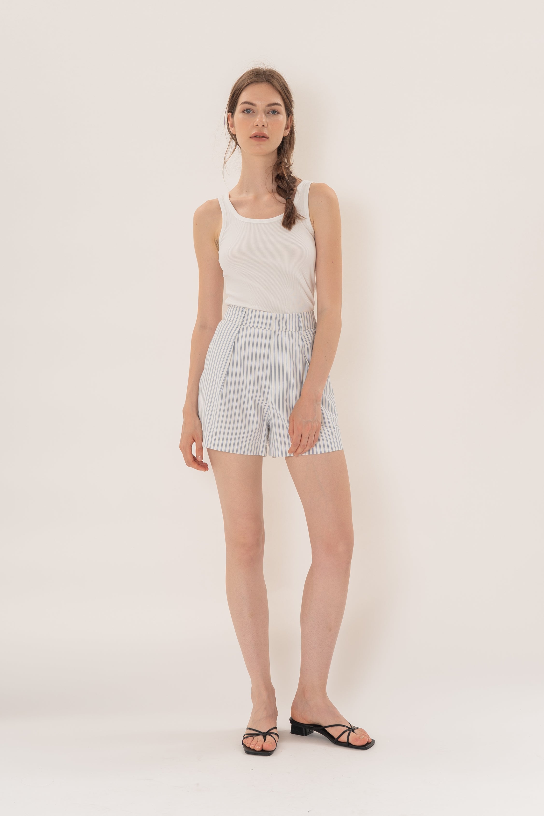 Pleated Shorts in Coast Blue Stripe