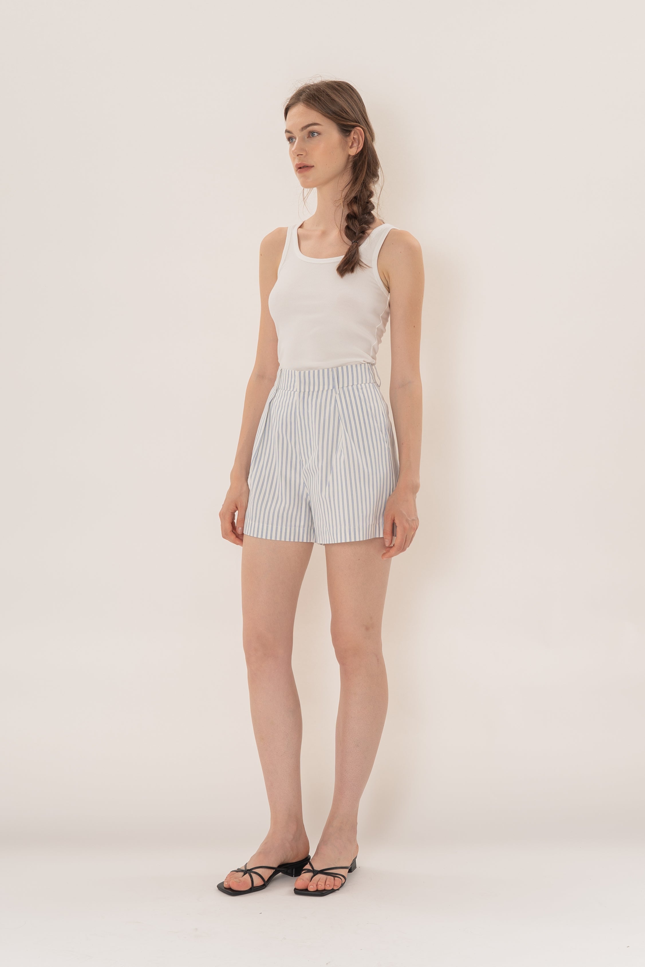 Pleated Shorts in Coast Blue Stripe