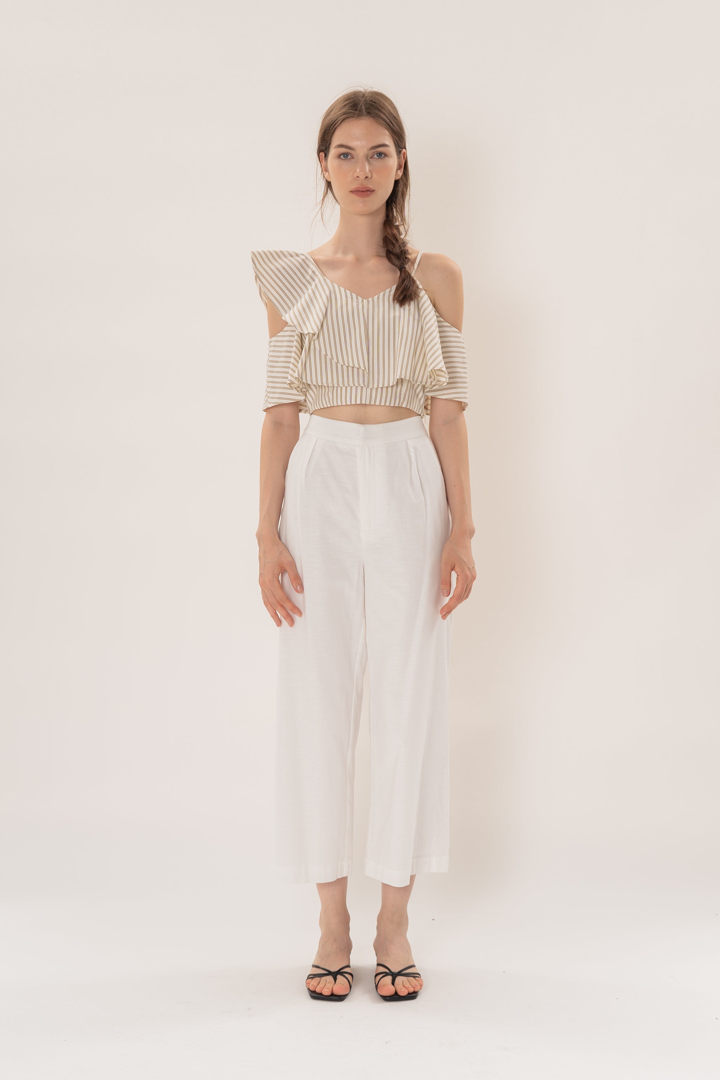 Petite Textured Linen Pleated Trousers in White