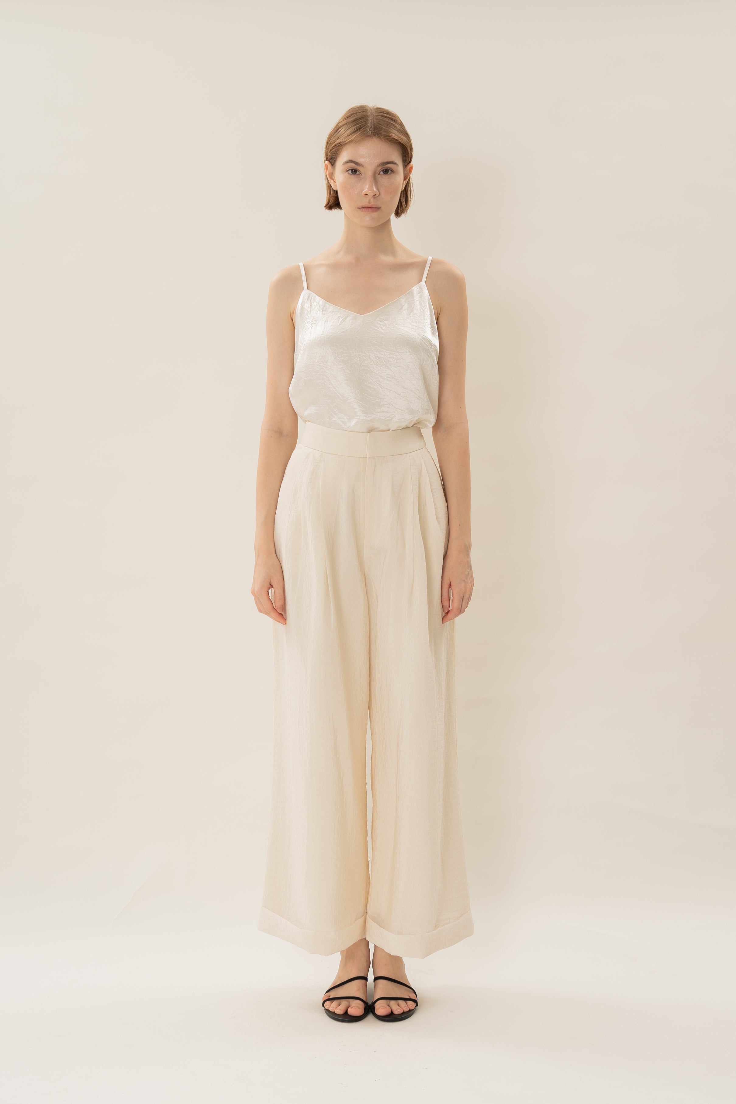 Wide-Leg Pleated Pants in Natural