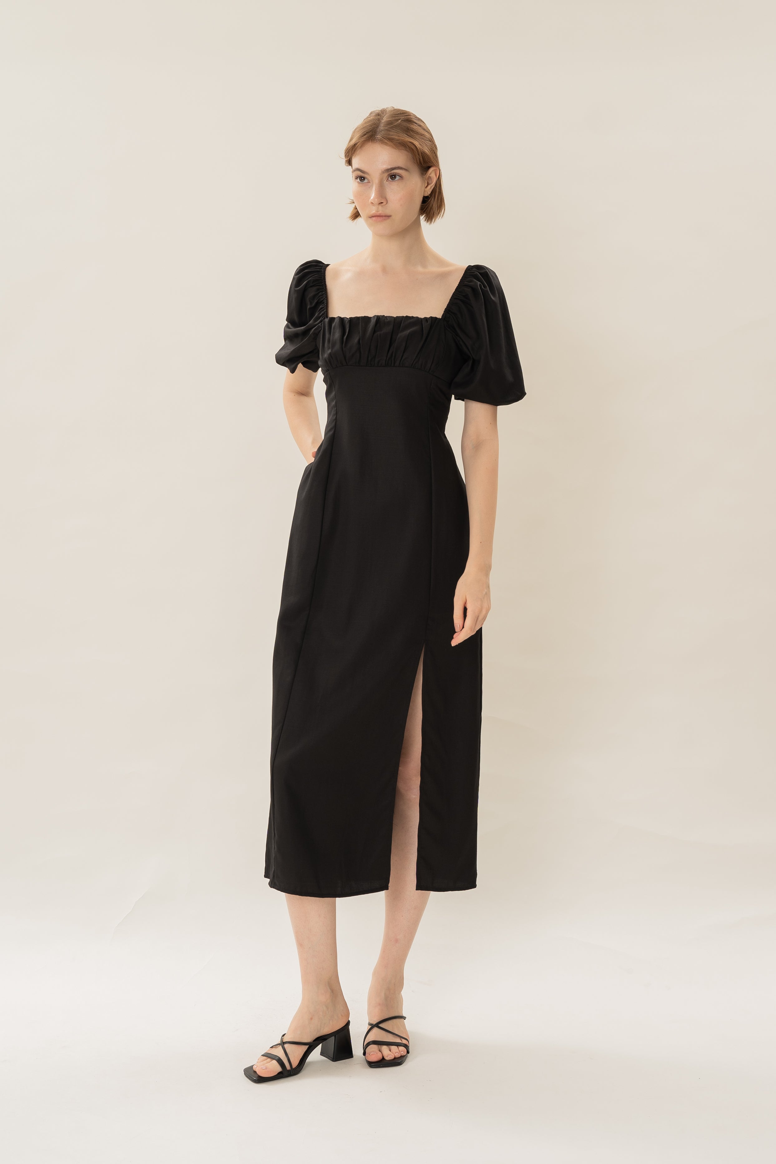 Puff Sleeve Midi Ruched Sun Dress in Black