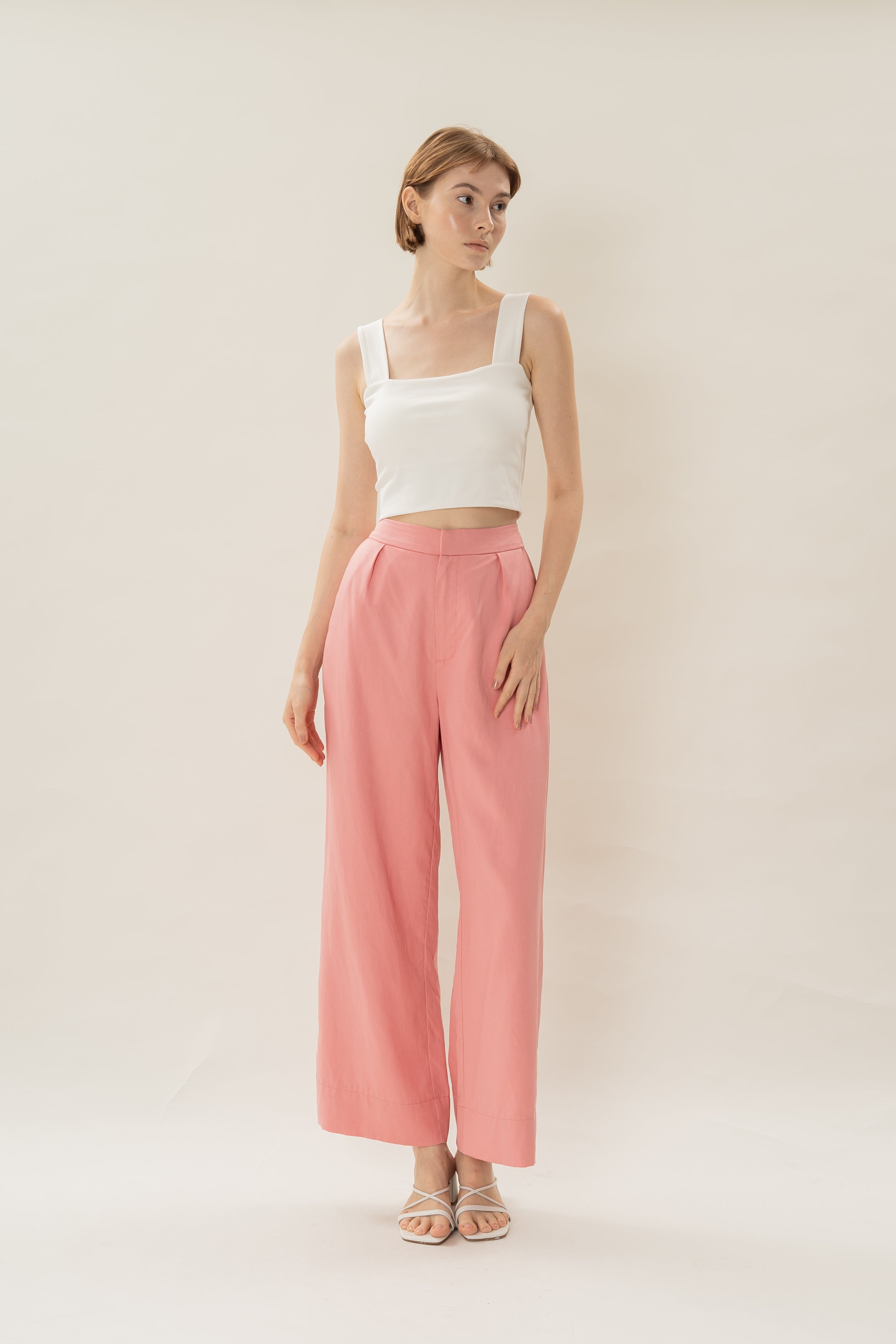 Classic Pleated Trousers in Pink