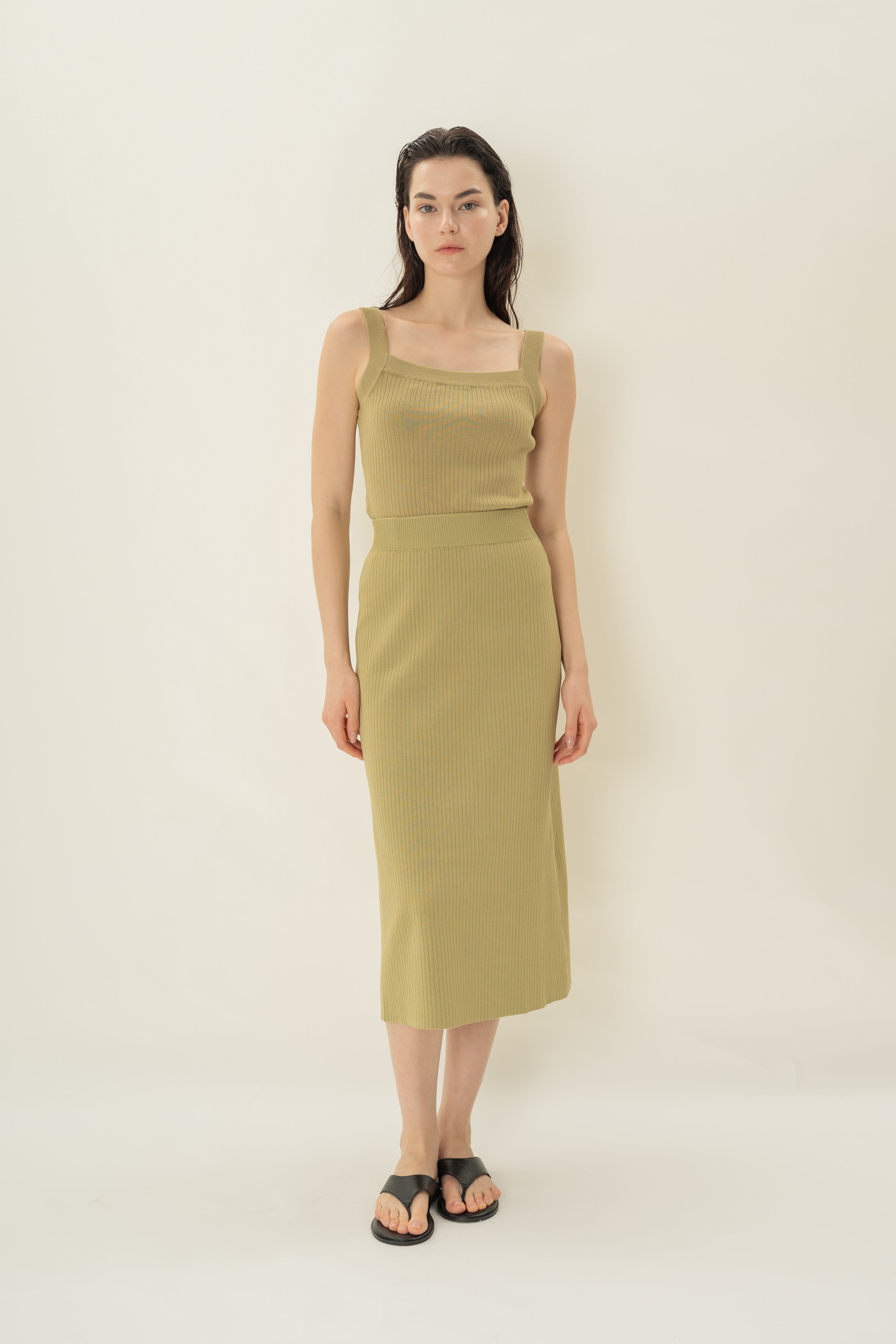 Knitted Straight Skirt in Palm