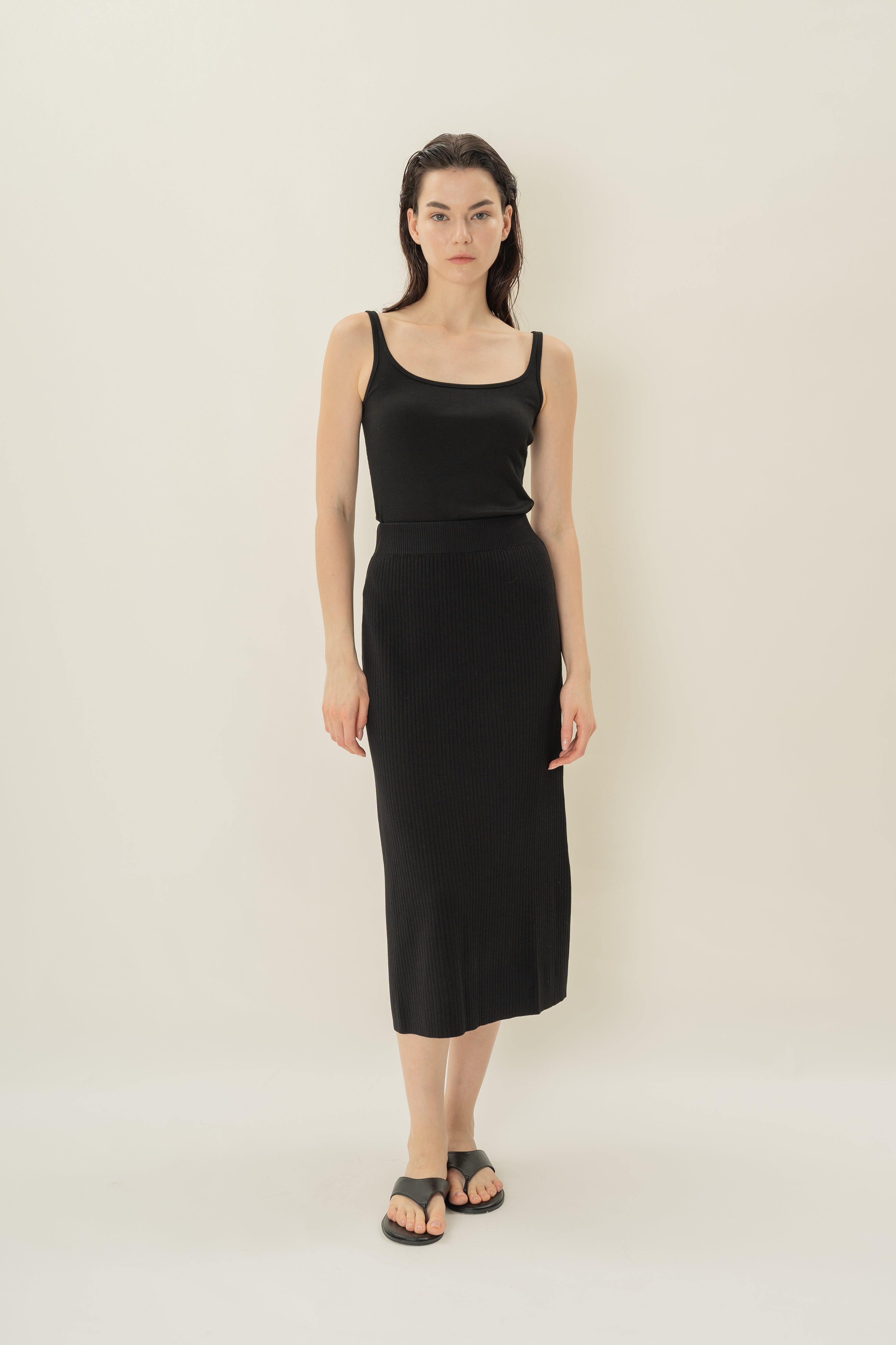 Knitted Straight Skirt in Black