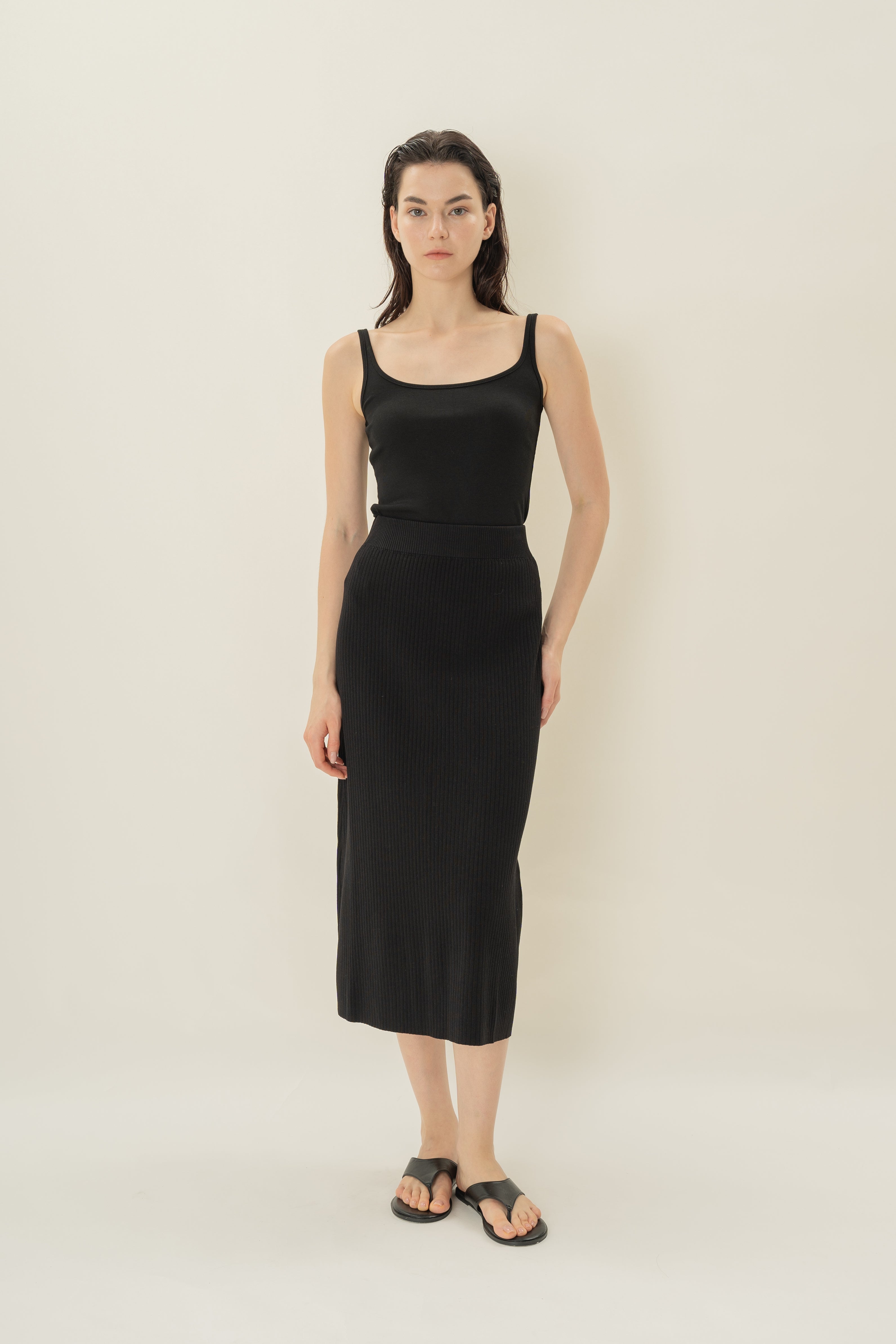 Knitted Straight Skirt in Black