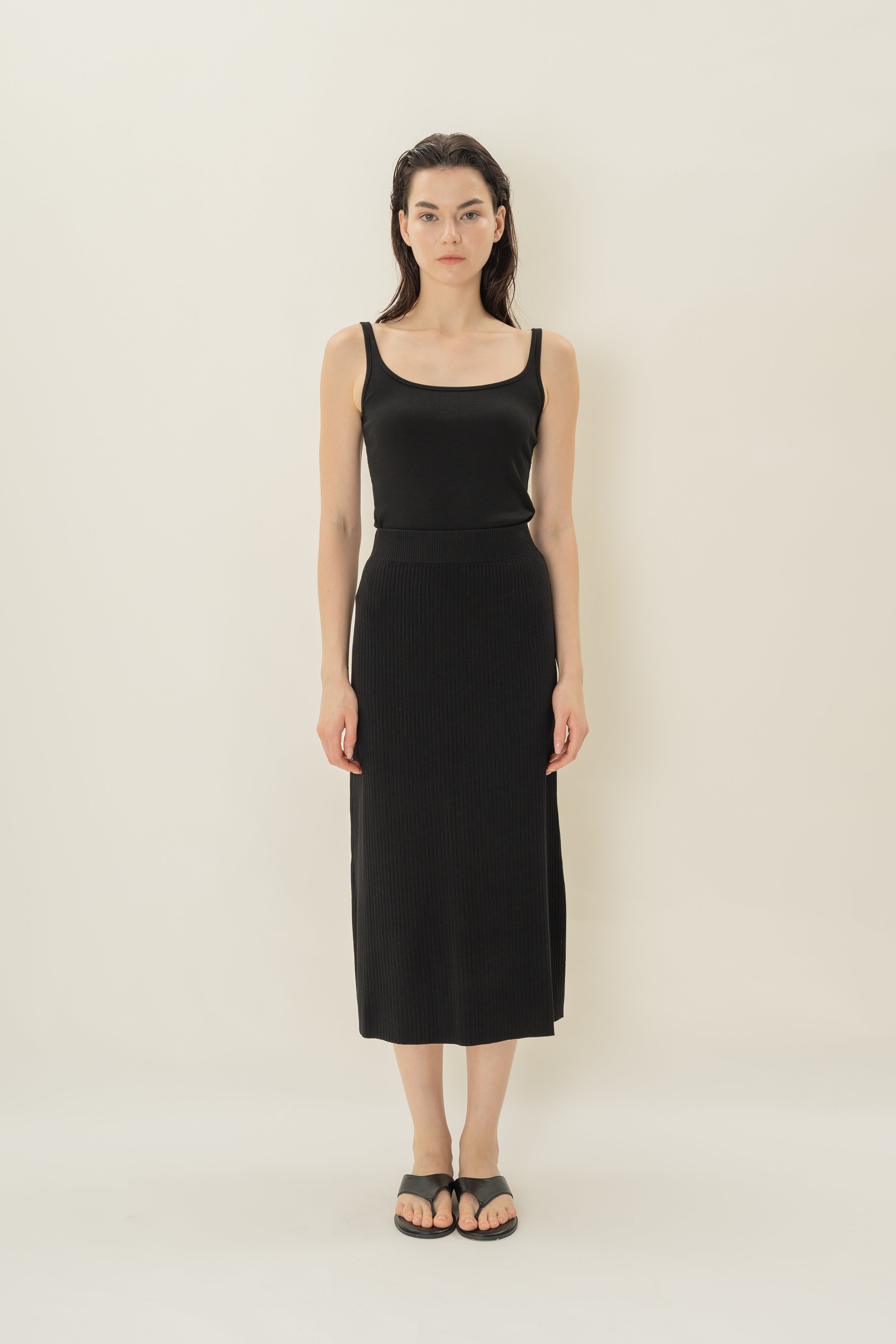 Knitted Straight Skirt in Black
