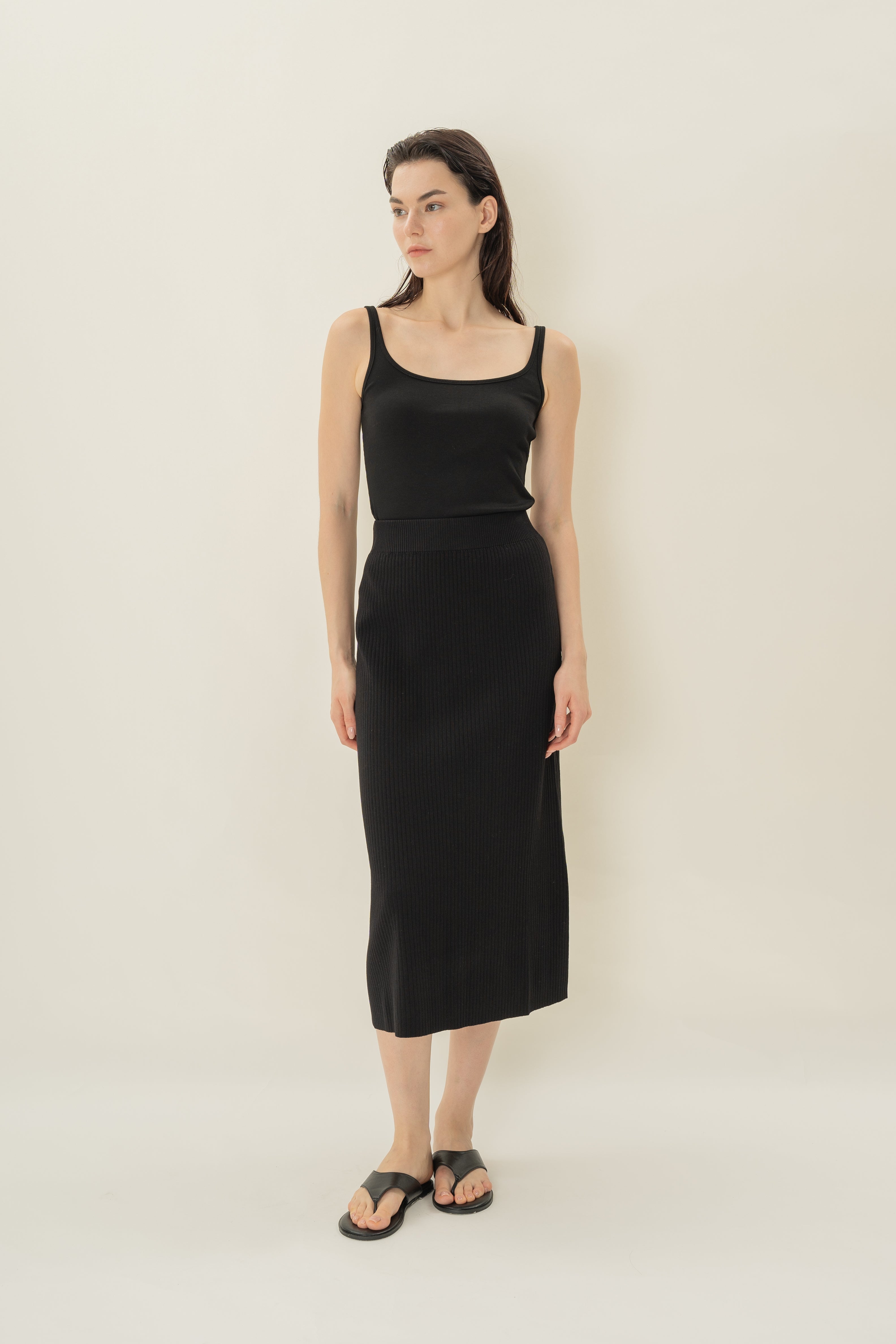 Knitted Straight Skirt in Black