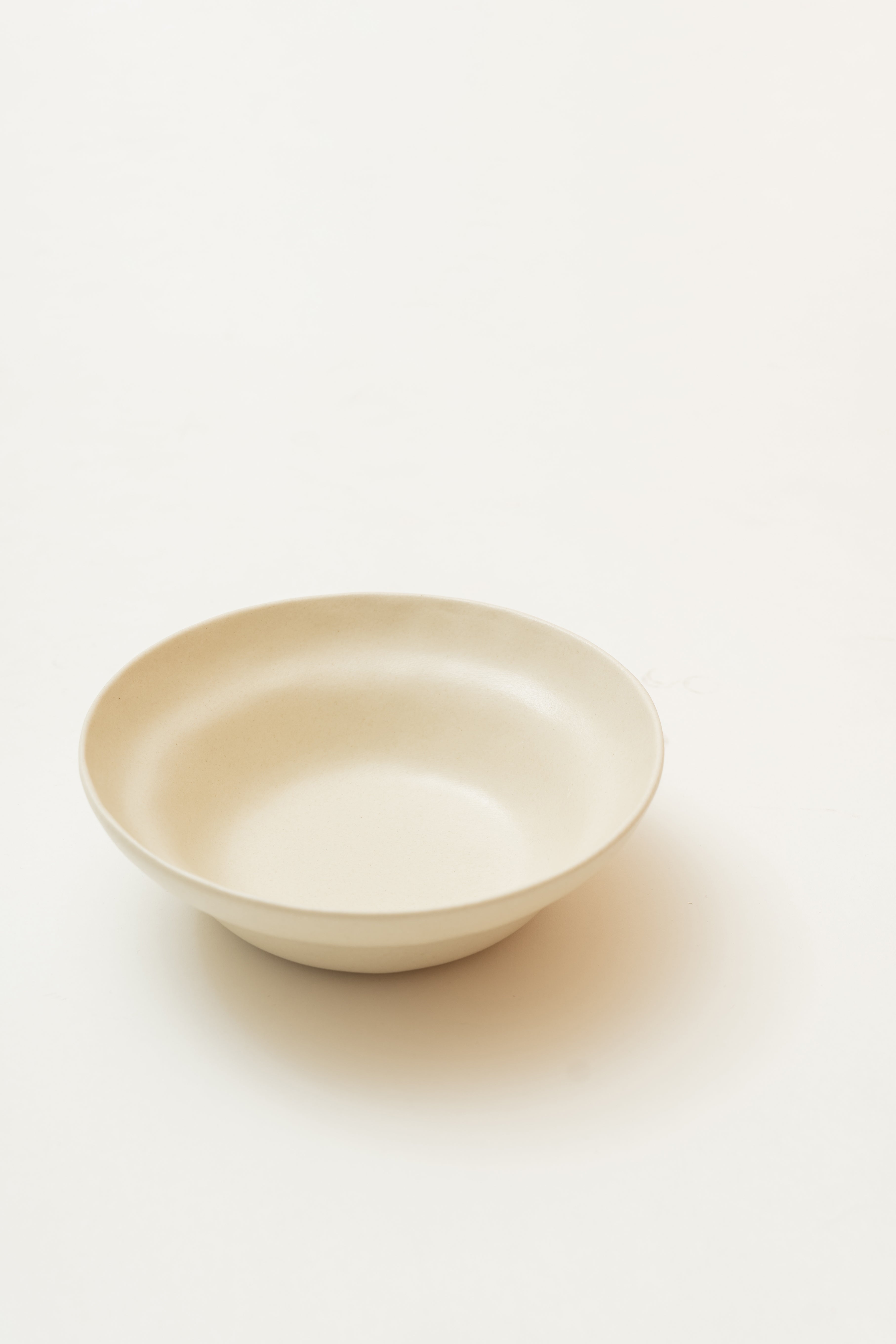 Serving Bowl in Cream