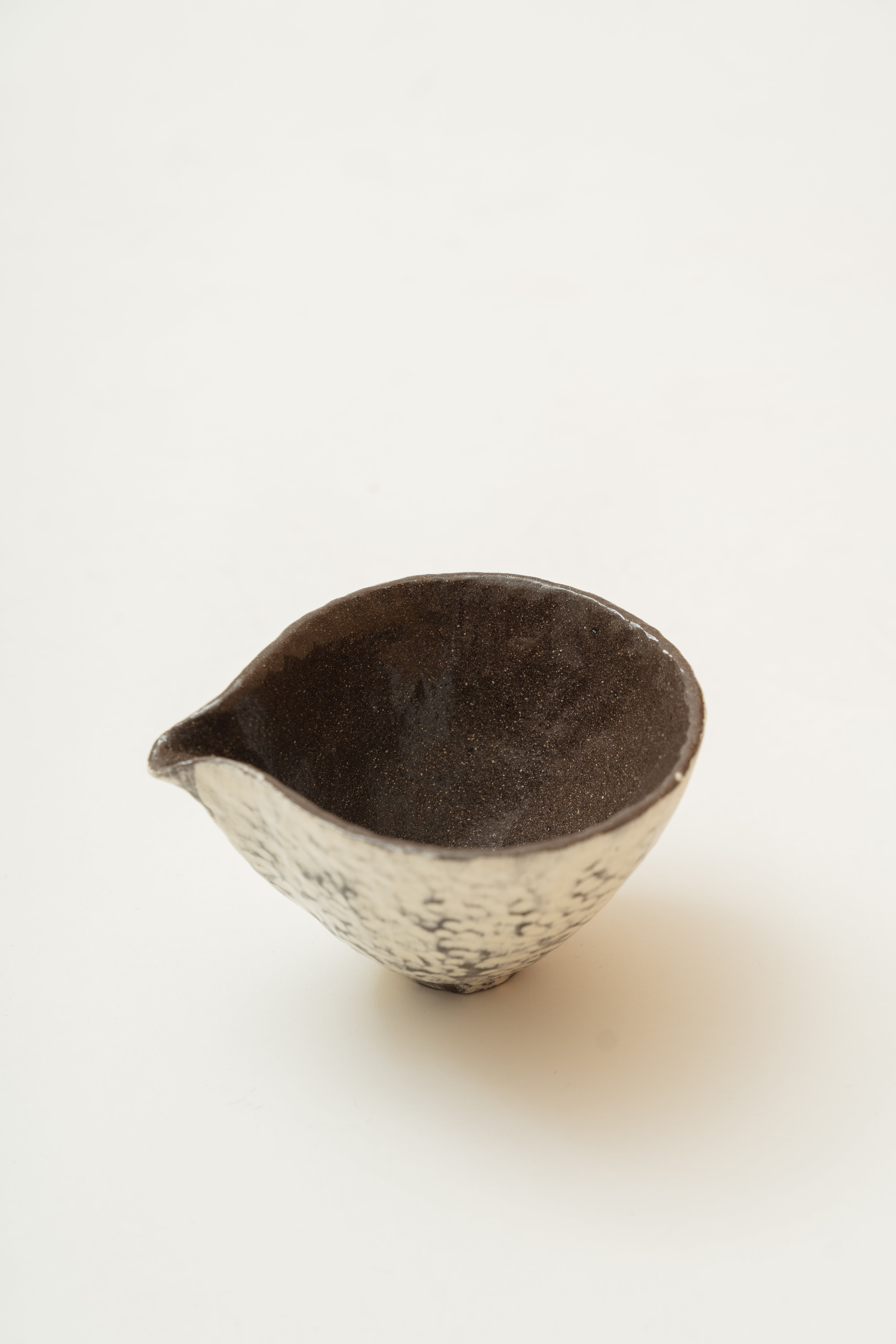 Tea Bowl With Spout In Speckled Stone Brown