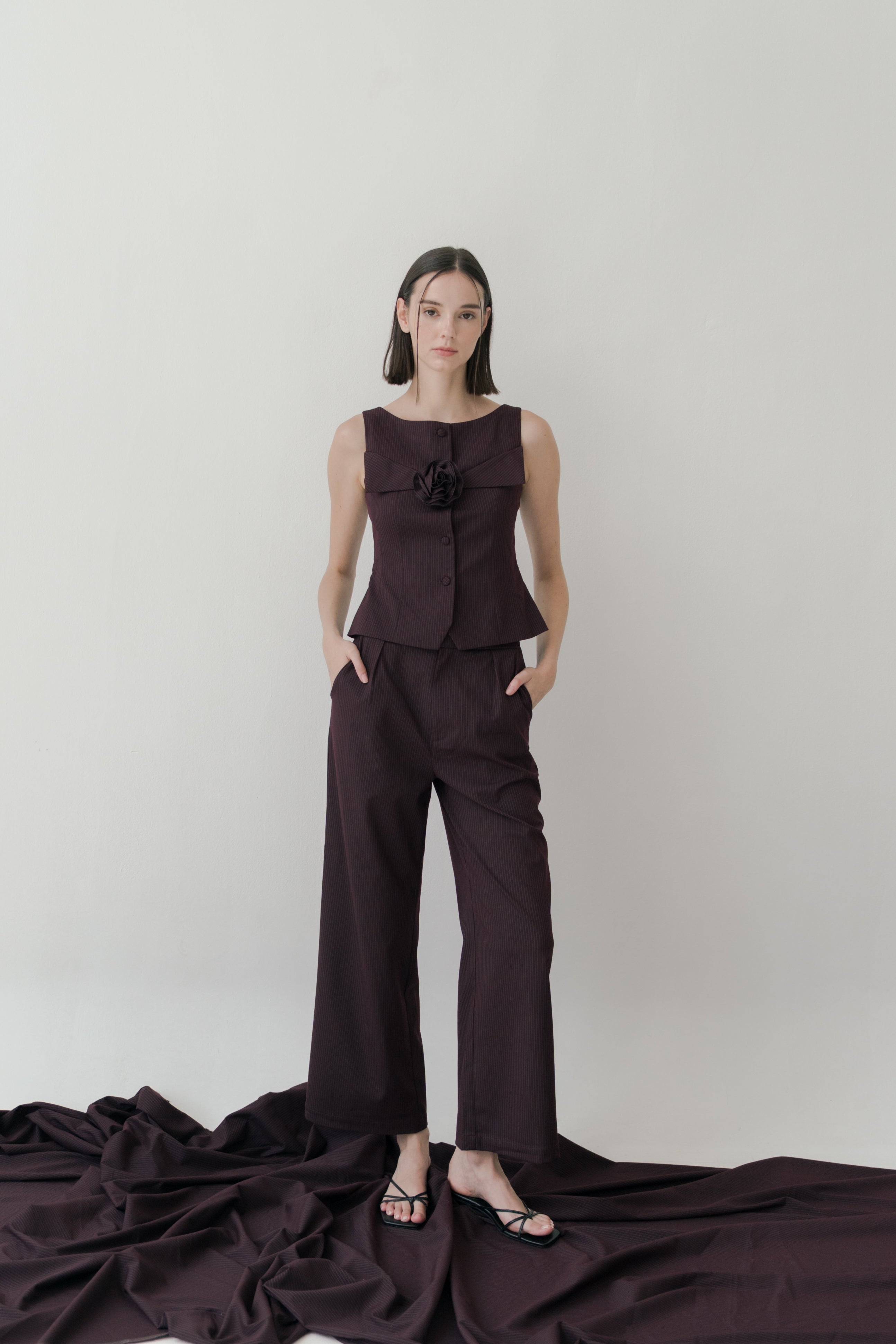 Suiting Pleated Trousers in Pinstripe Mulberry