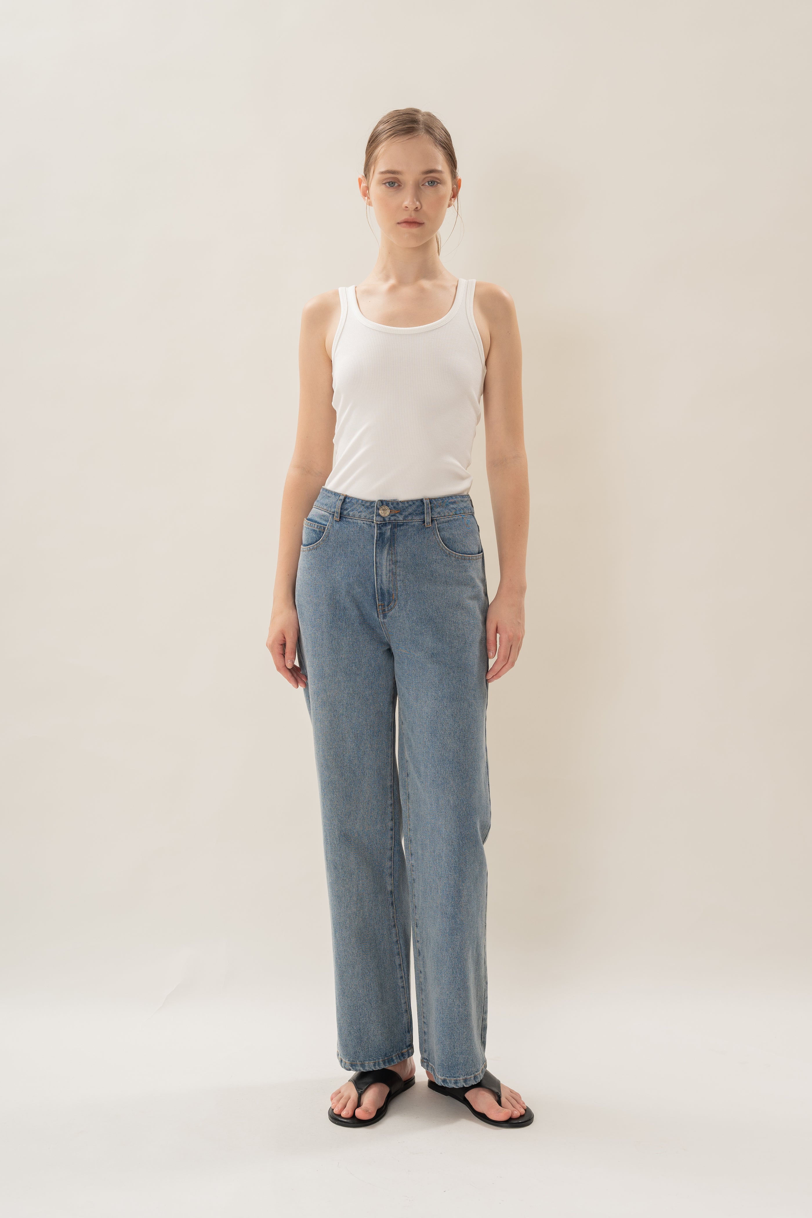 Scoop Neck Tank Top in White