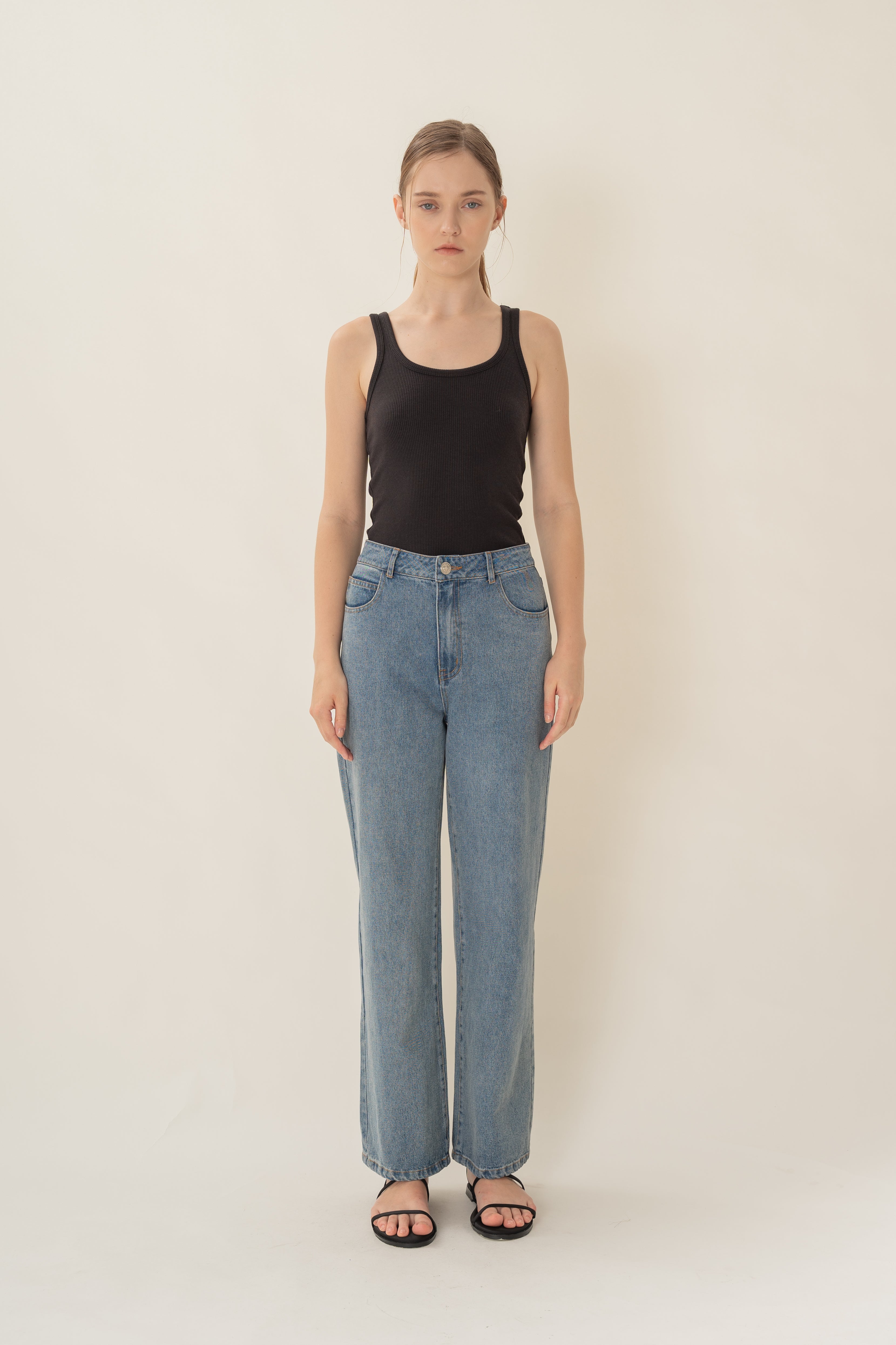 Scoop Neck Tank Top in Black