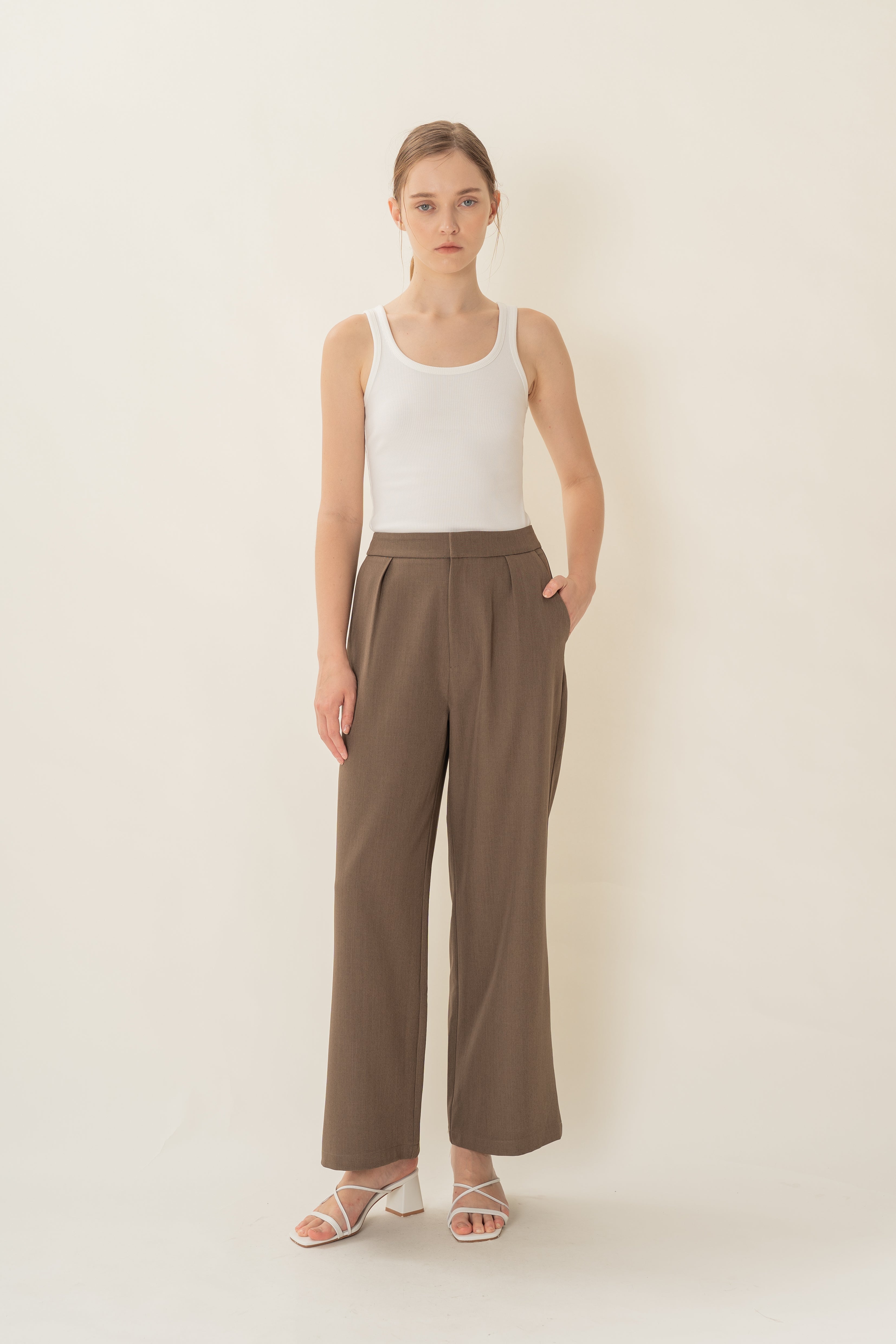 Suiting Trousers in Heather Brown