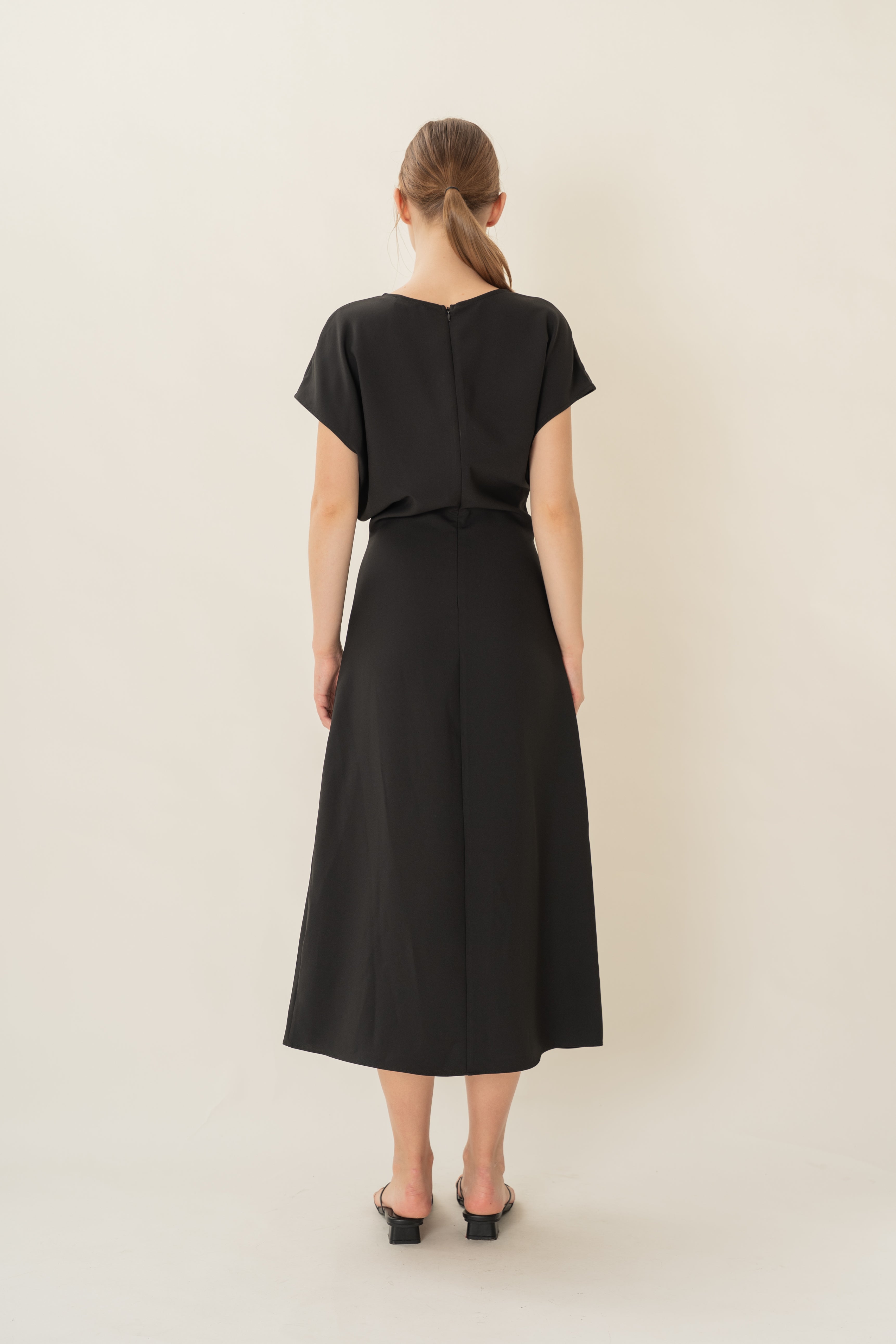 V-Neck Waisted Midi in Black