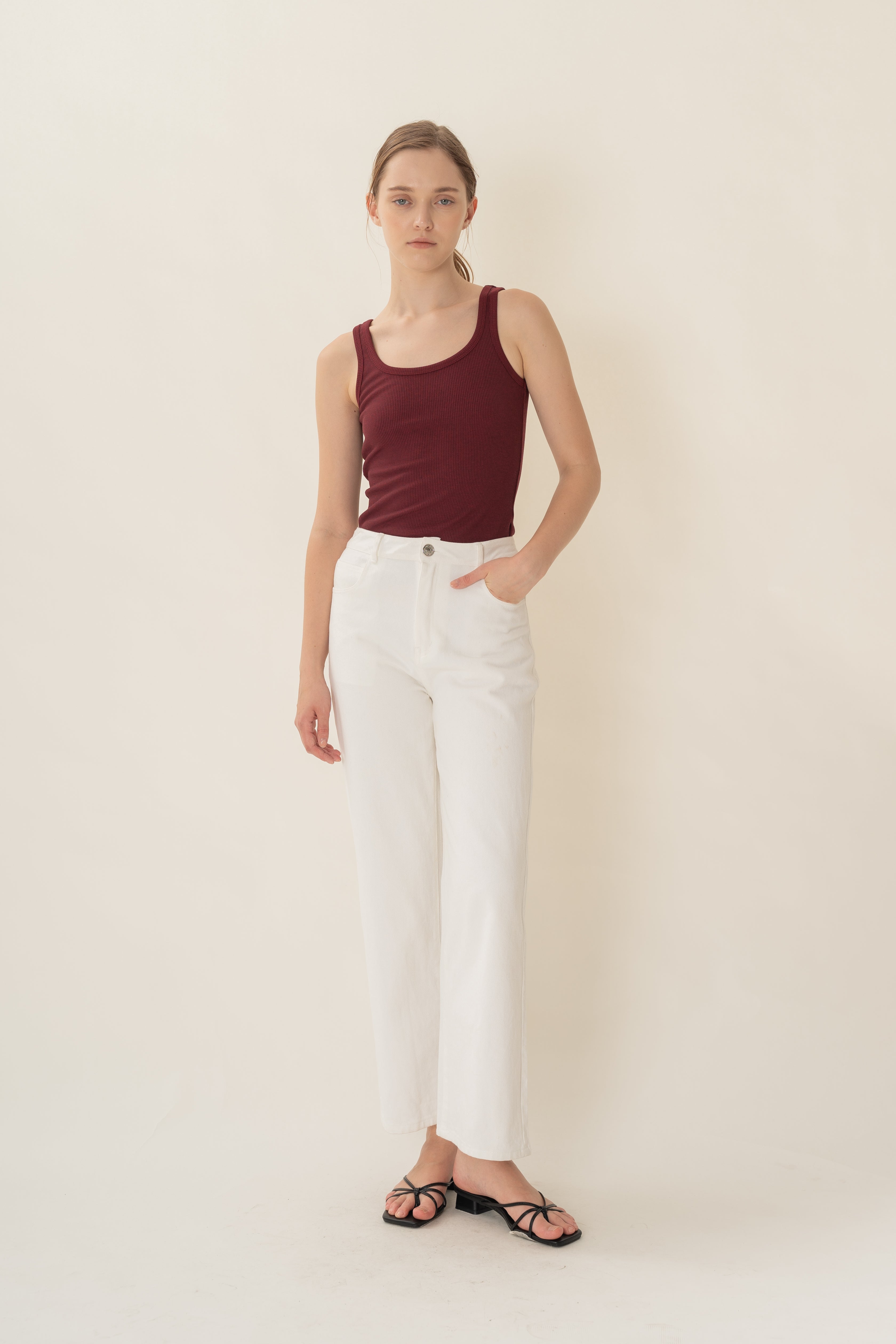 Scoop Neck Tank Top in Merlot