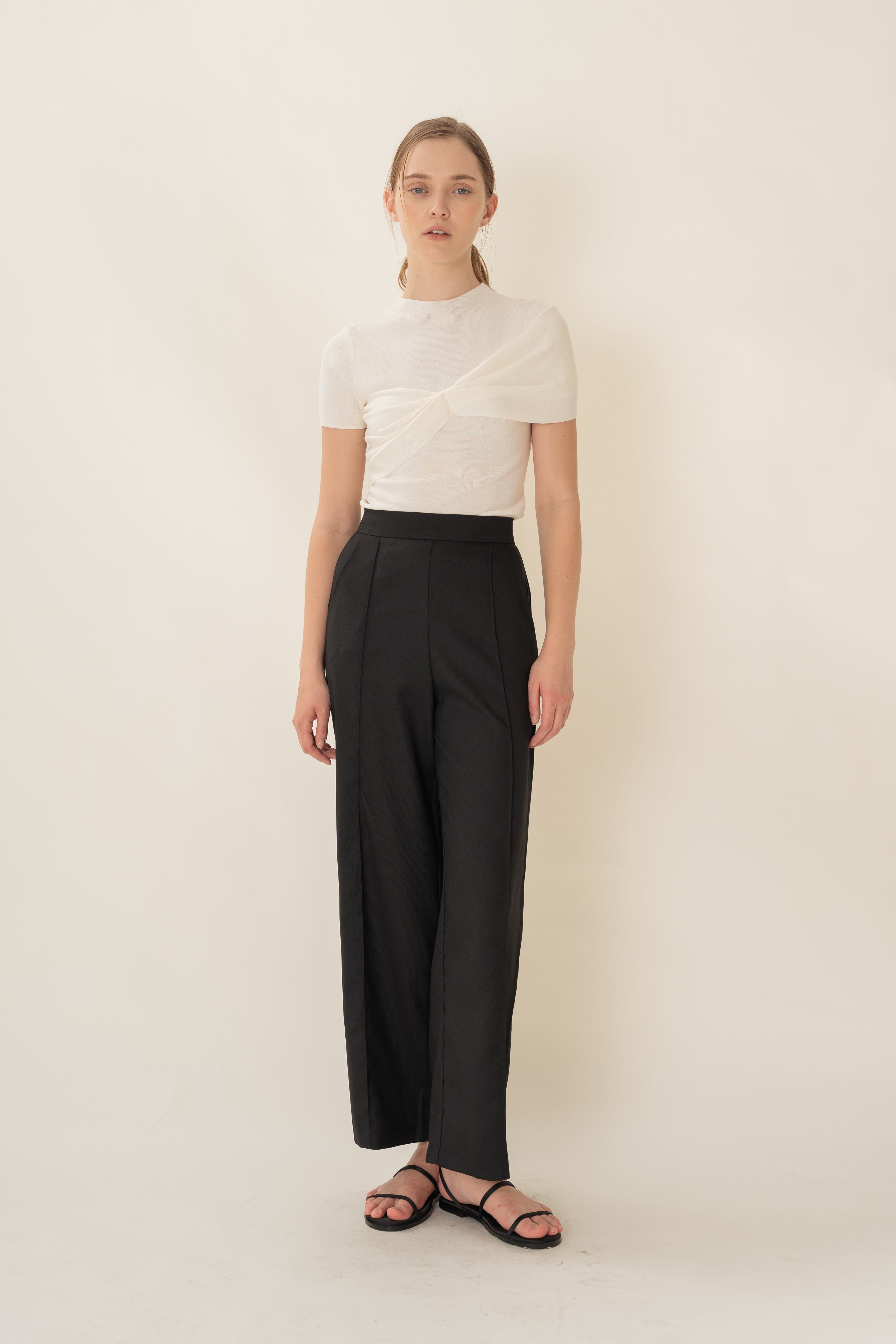 Knitted Top With Front Bow Detailing in Natural