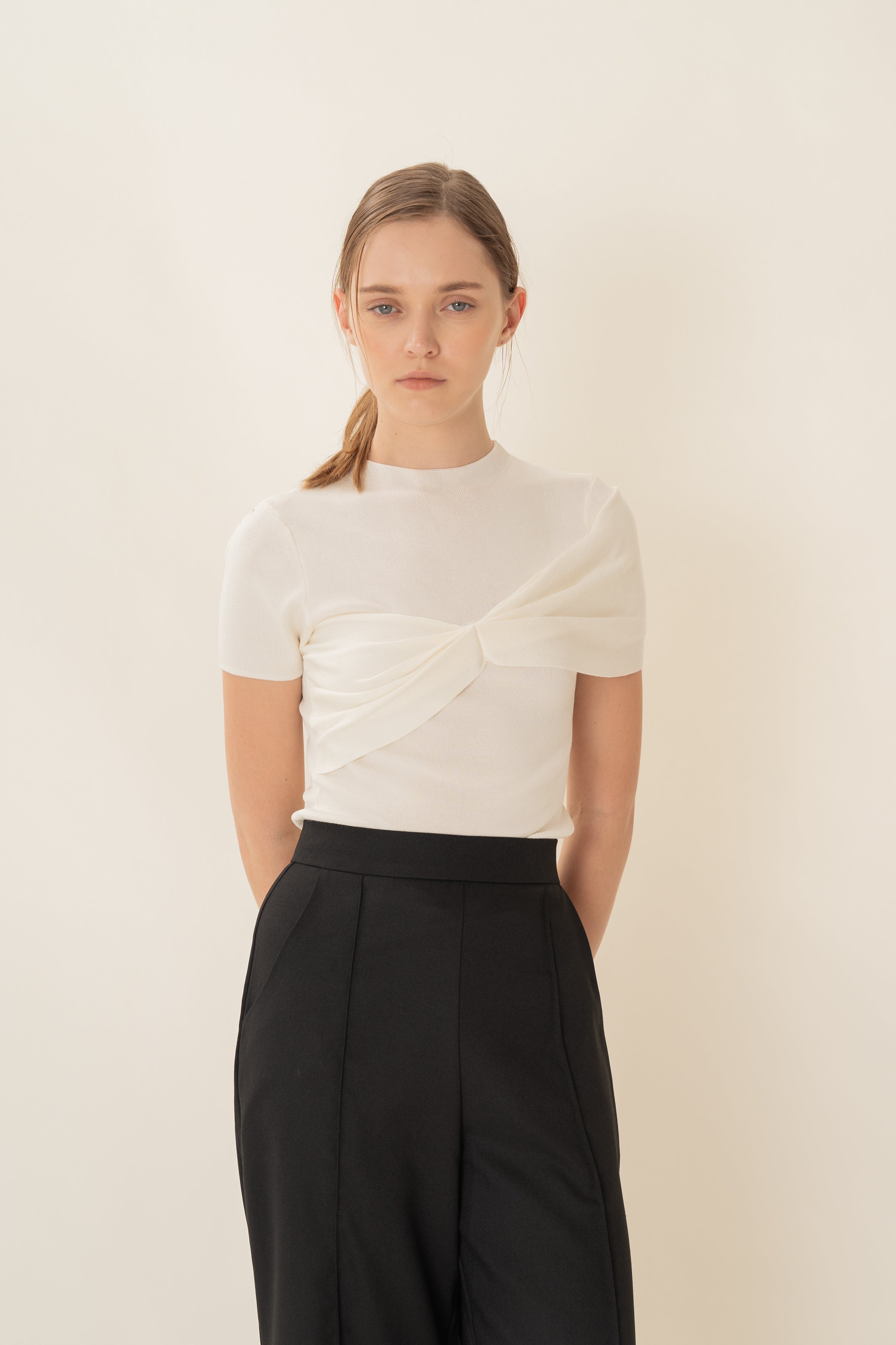 Knitted Top With Front Bow Detailing in Natural