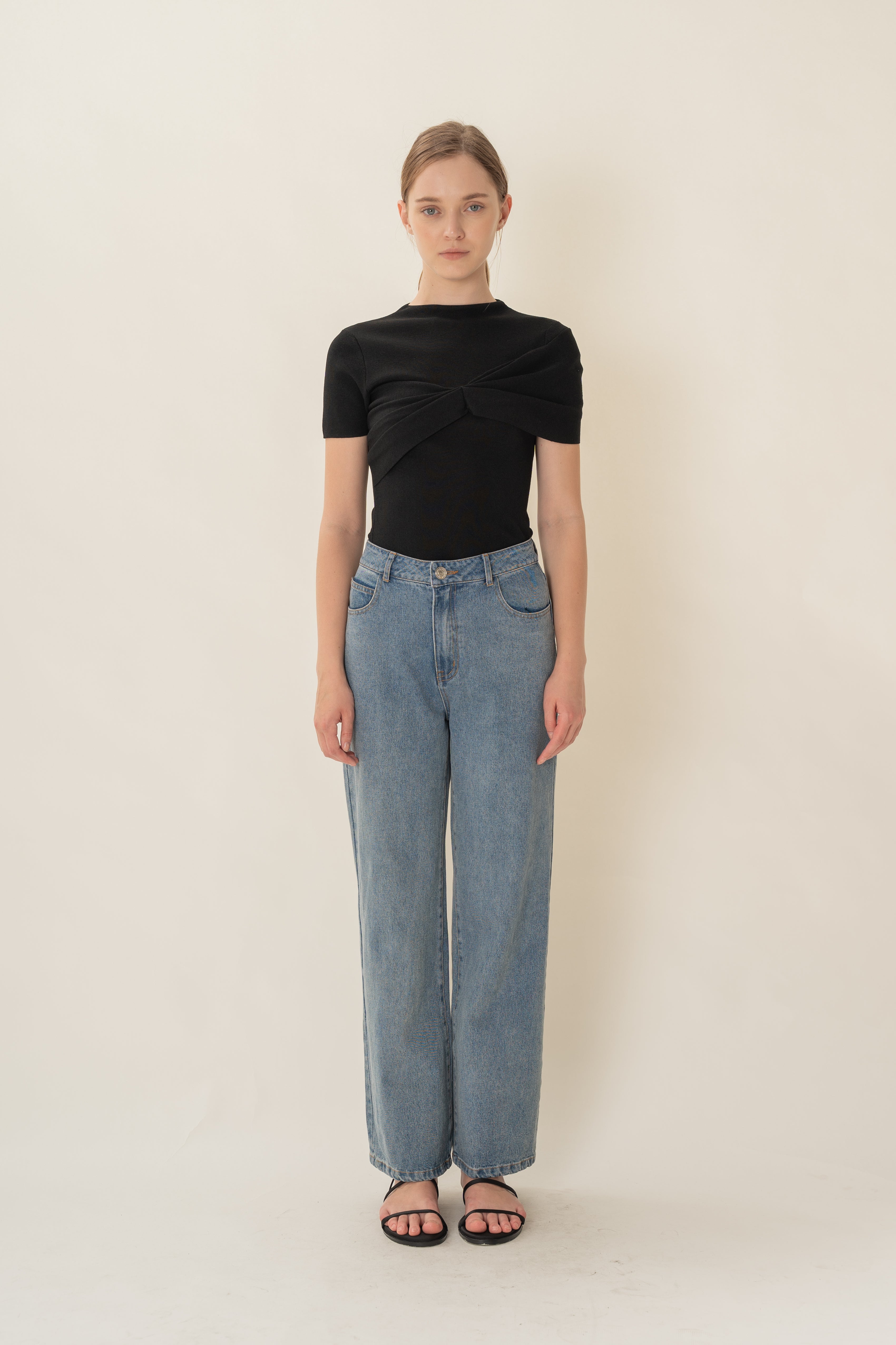 Knitted Top With Front Bow Detailing in Black