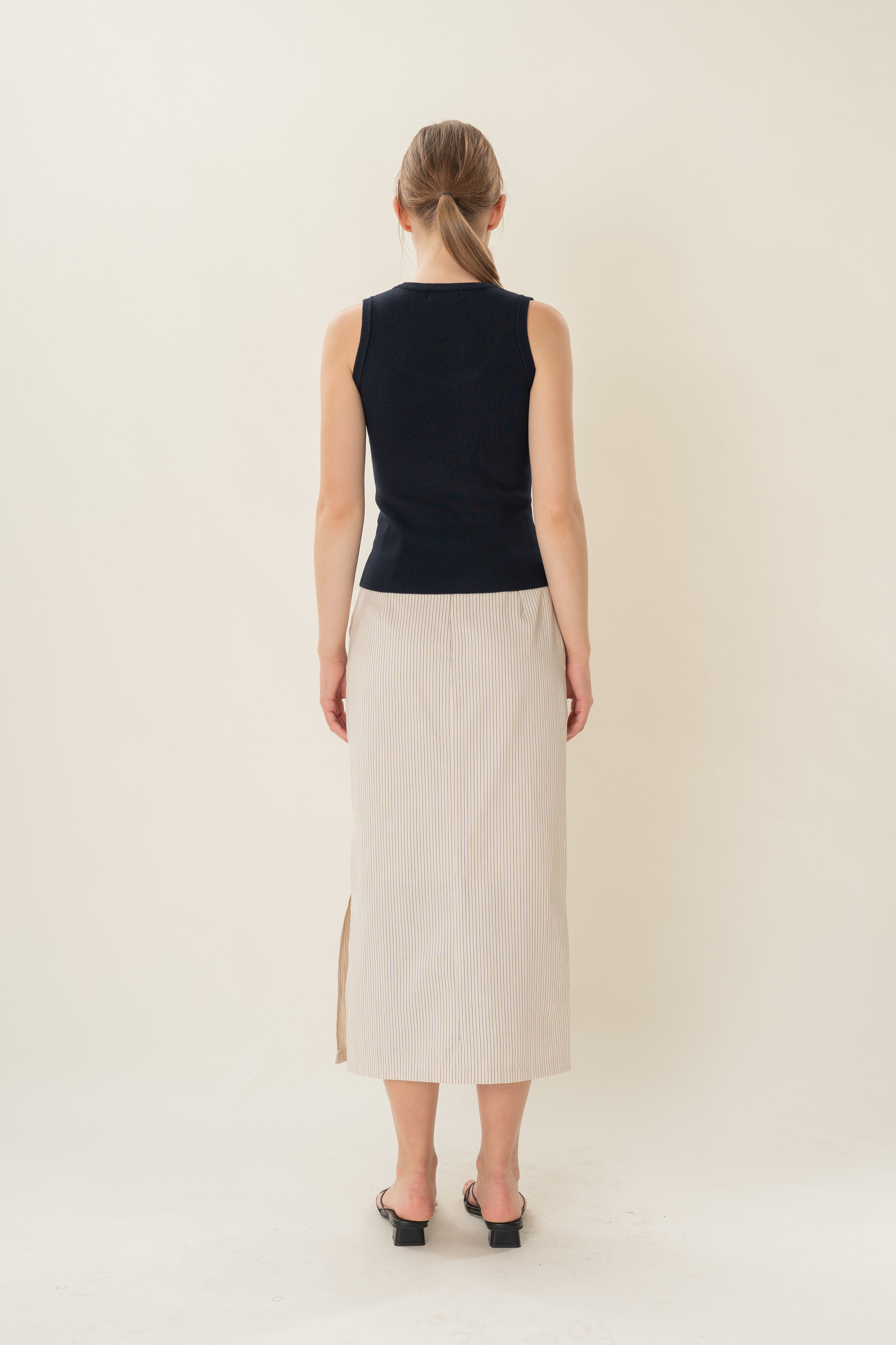 Round Neck Knitted Tank in Midnight