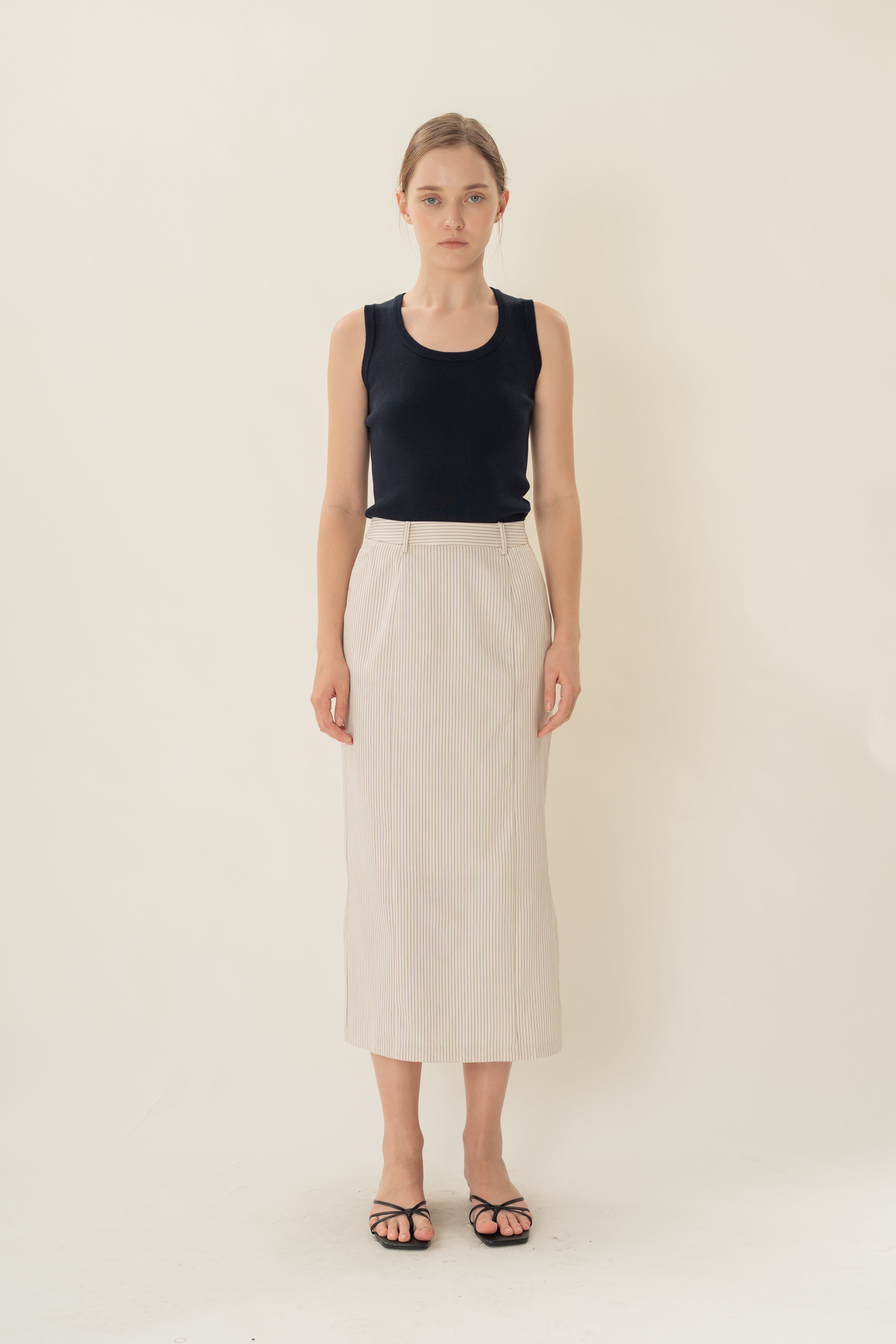 Round Neck Knitted Tank in Midnight