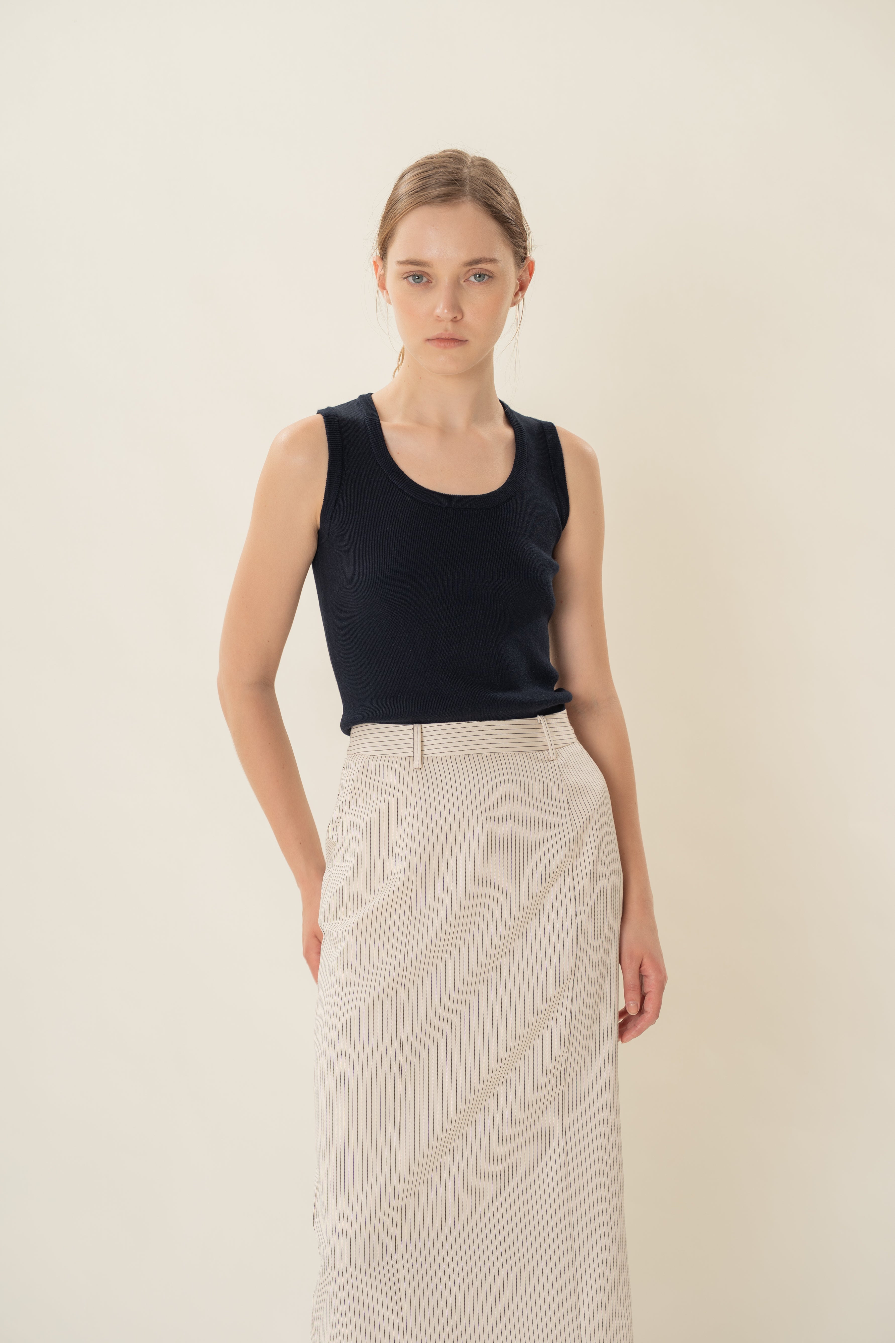 Round Neck Knitted Tank in Midnight