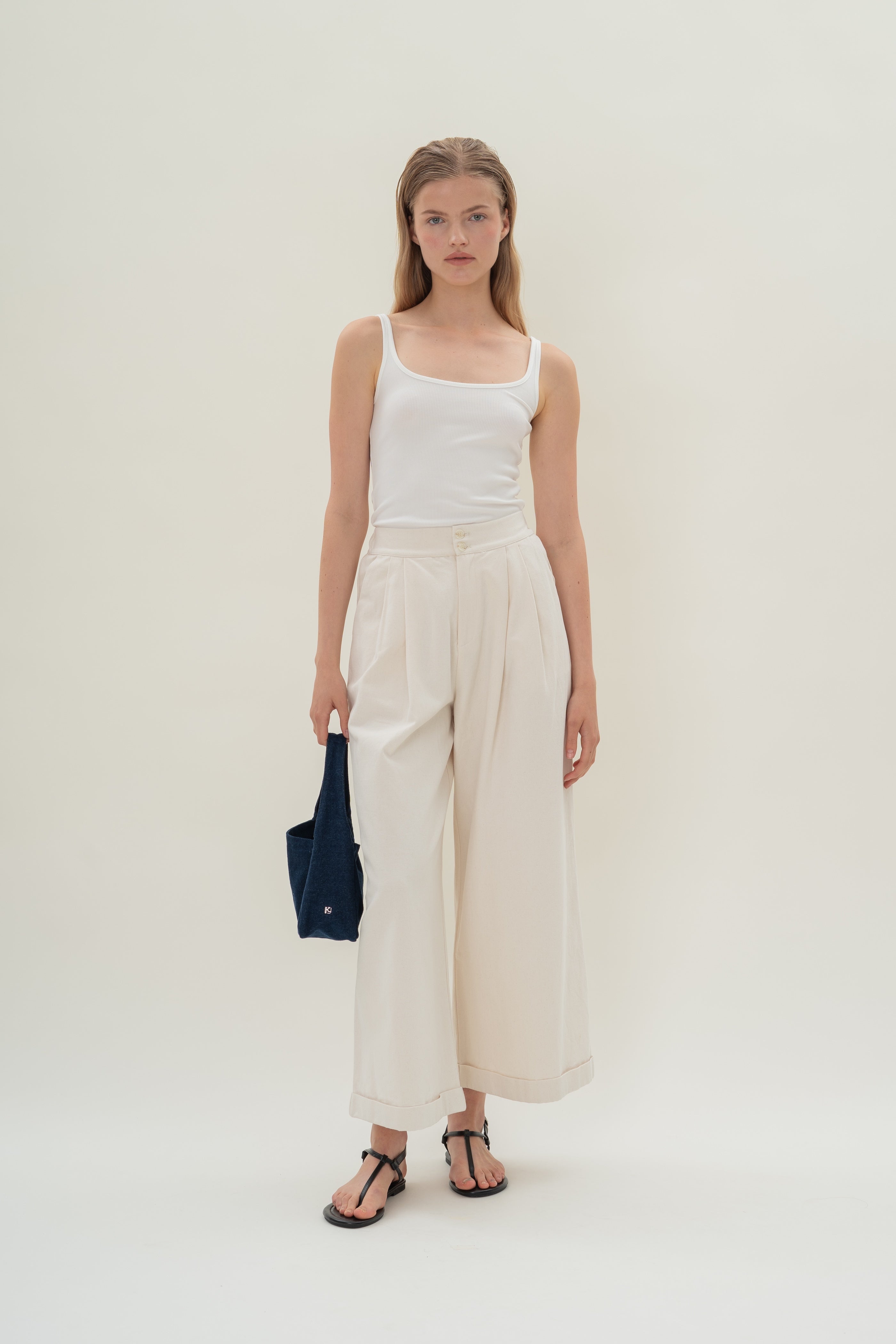 Wide-Leg Pleated Denim Pants in Natural