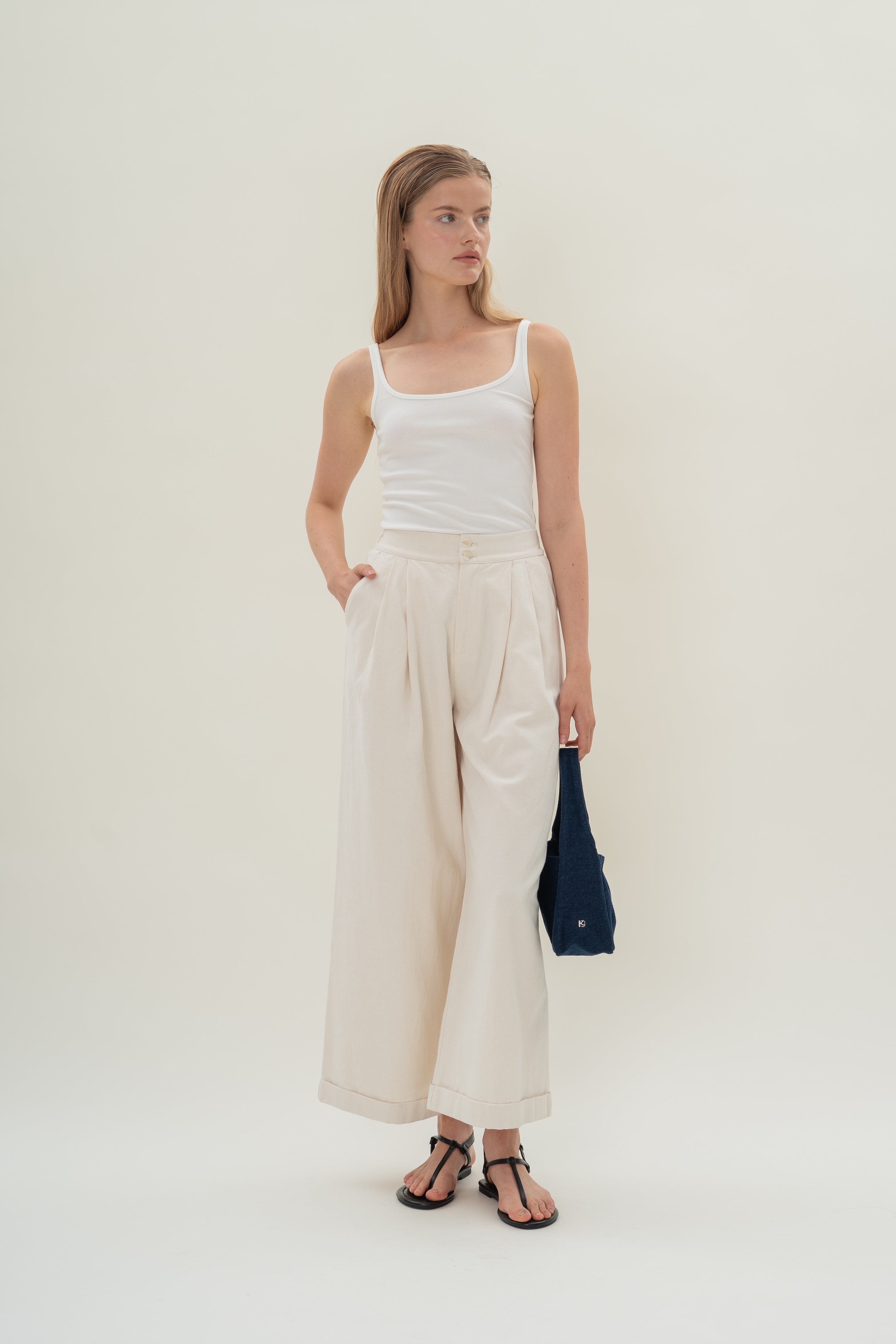 Wide-Leg Pleated Denim Pants in Natural