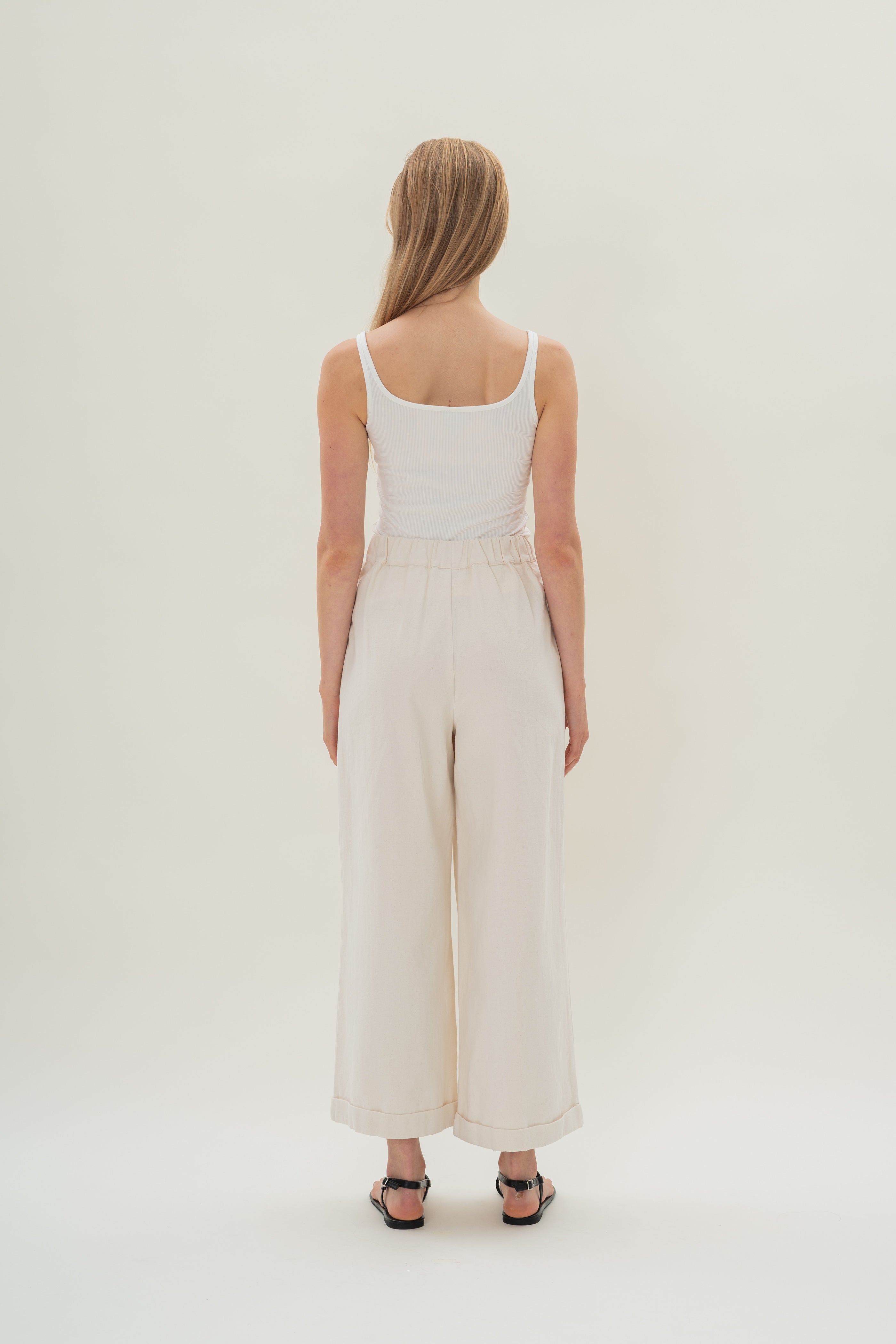 Wide-Leg Pleated Denim Pants in Natural