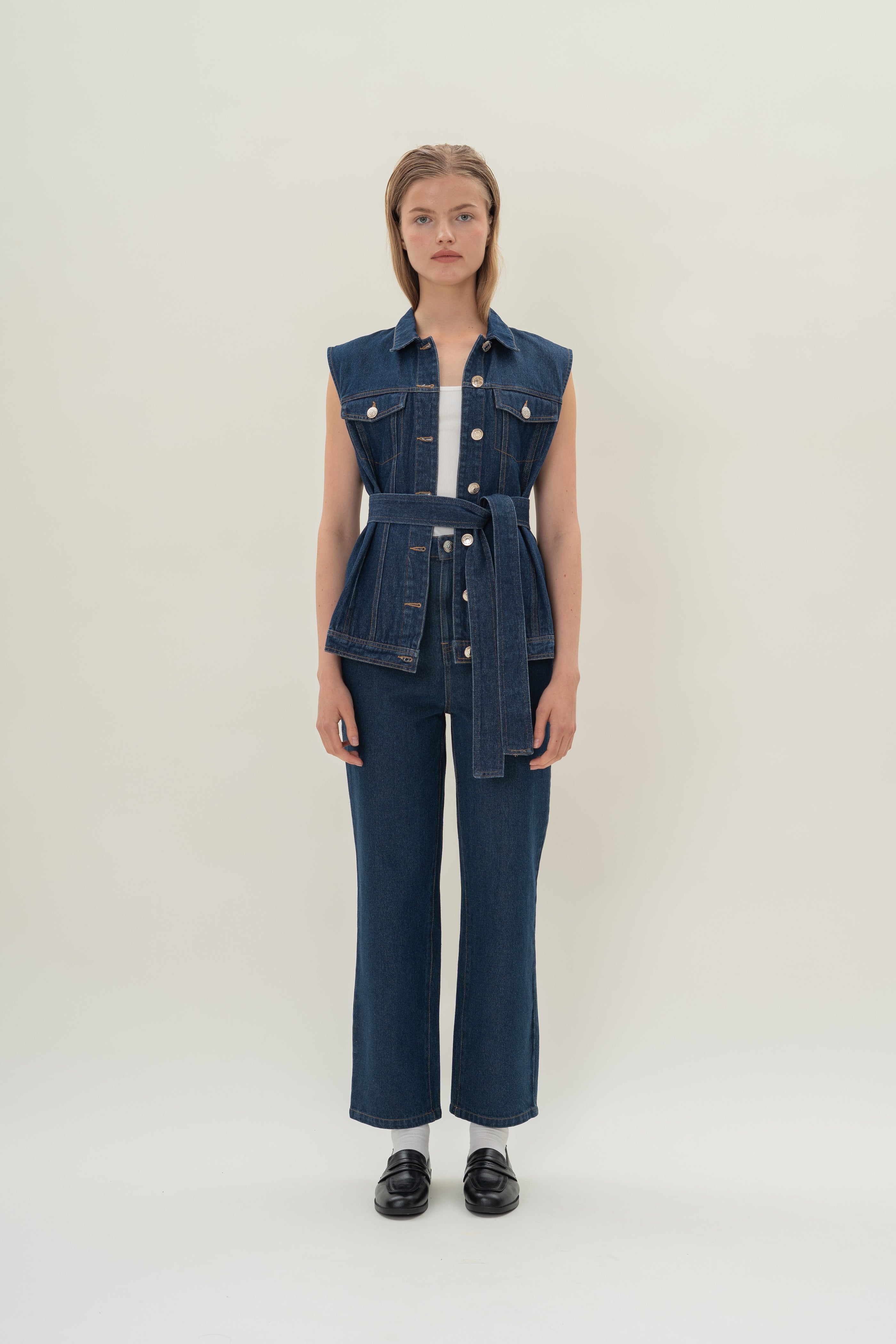 Studios High Rise Slim Tapered Jeans in Mid Blue