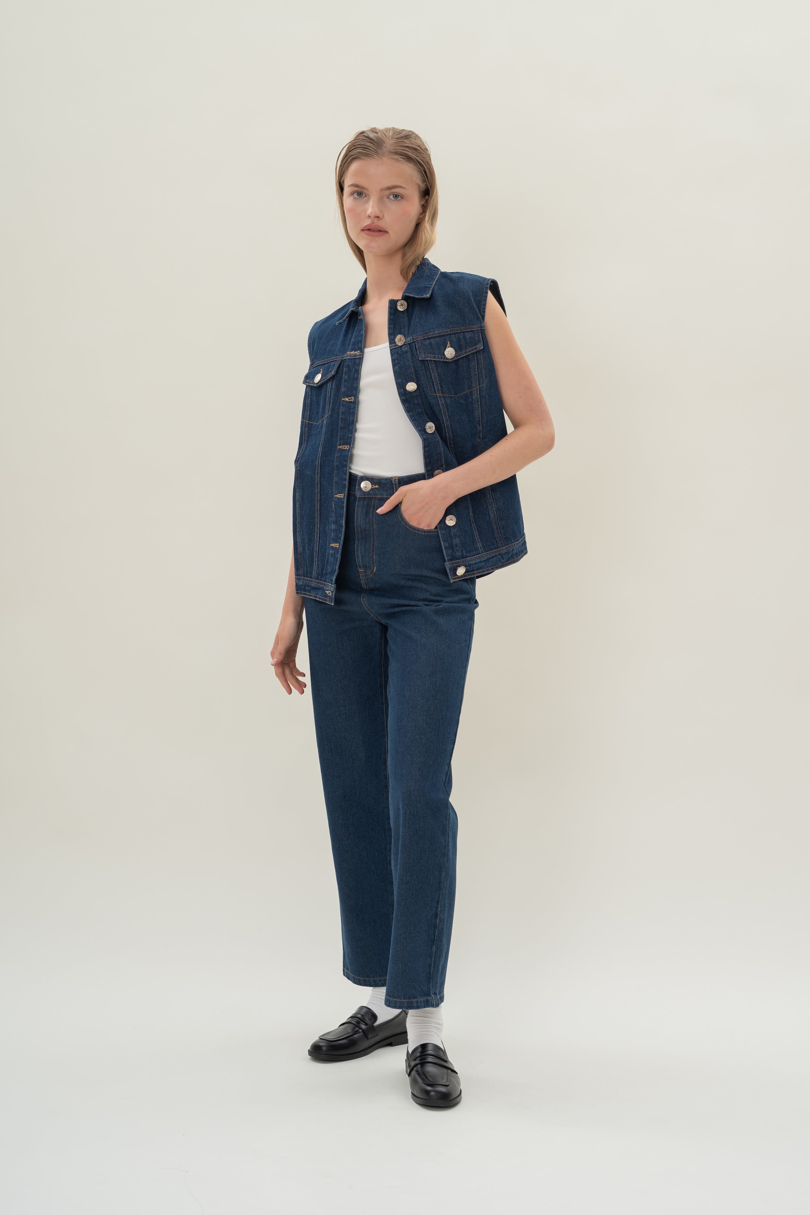 Studios High Rise Slim Tapered Jeans in Mid Blue