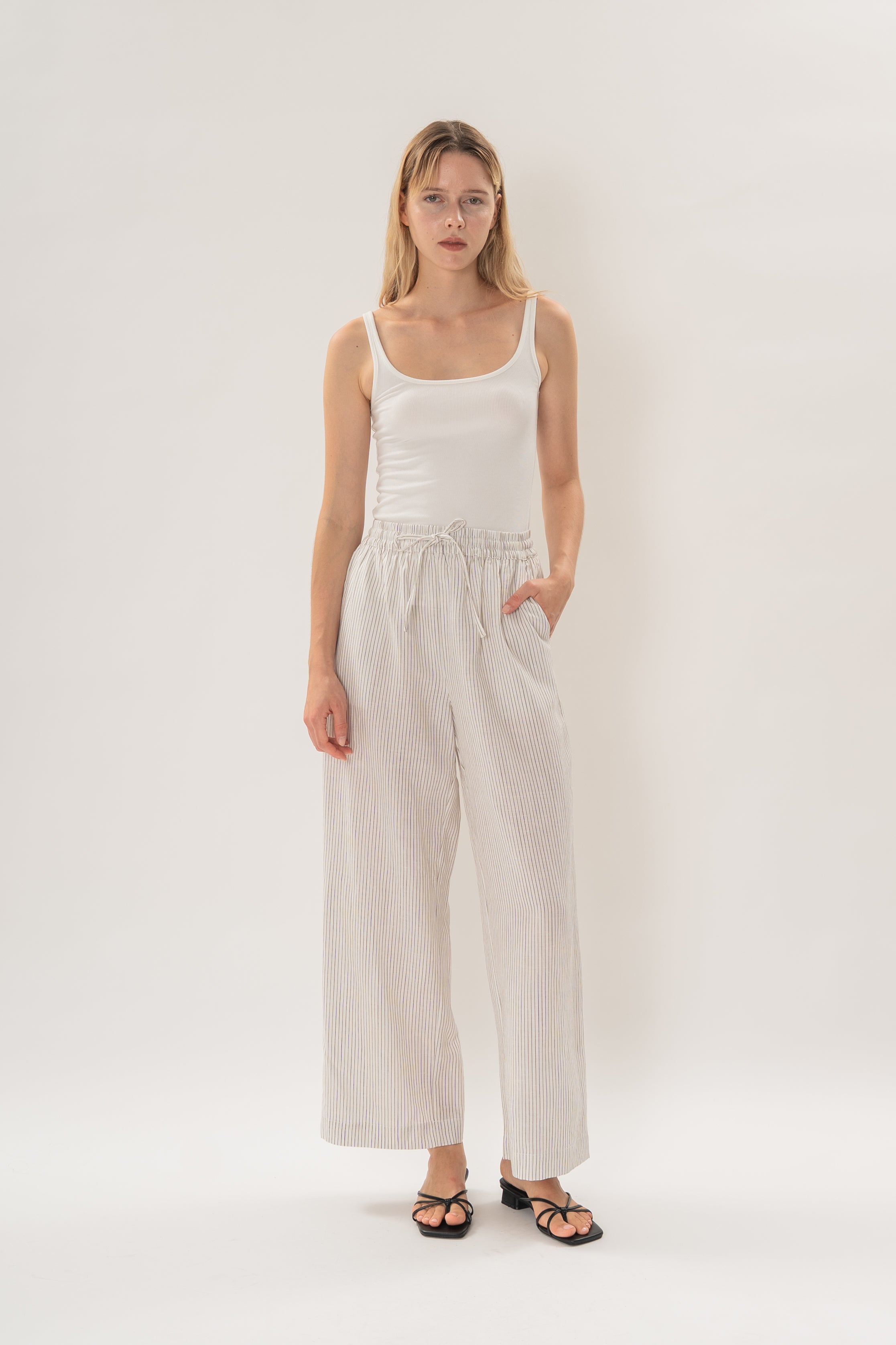Linen Relaxed Straight-Leg Pants in White Stripes