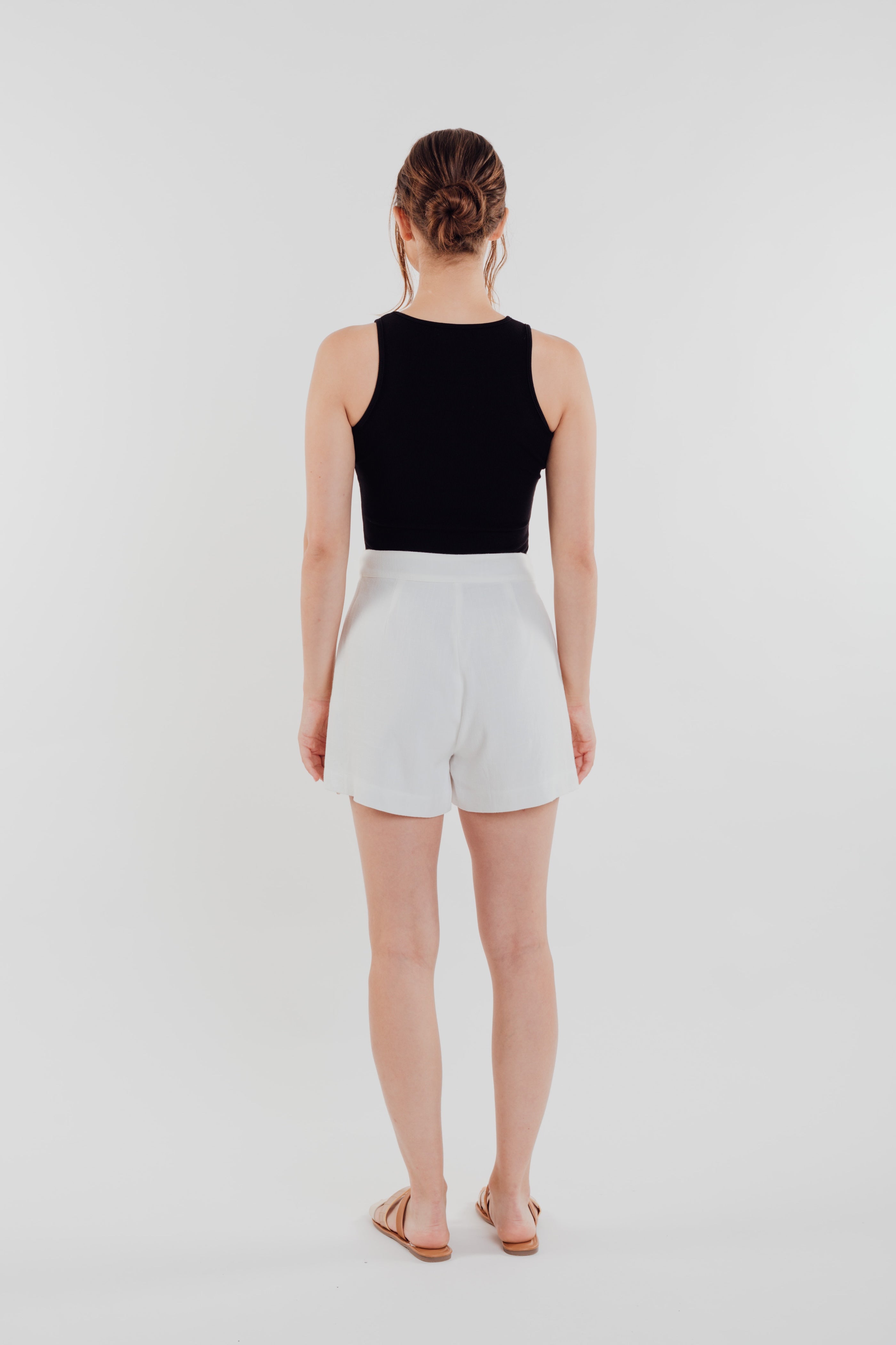 Linen Shorts in White
