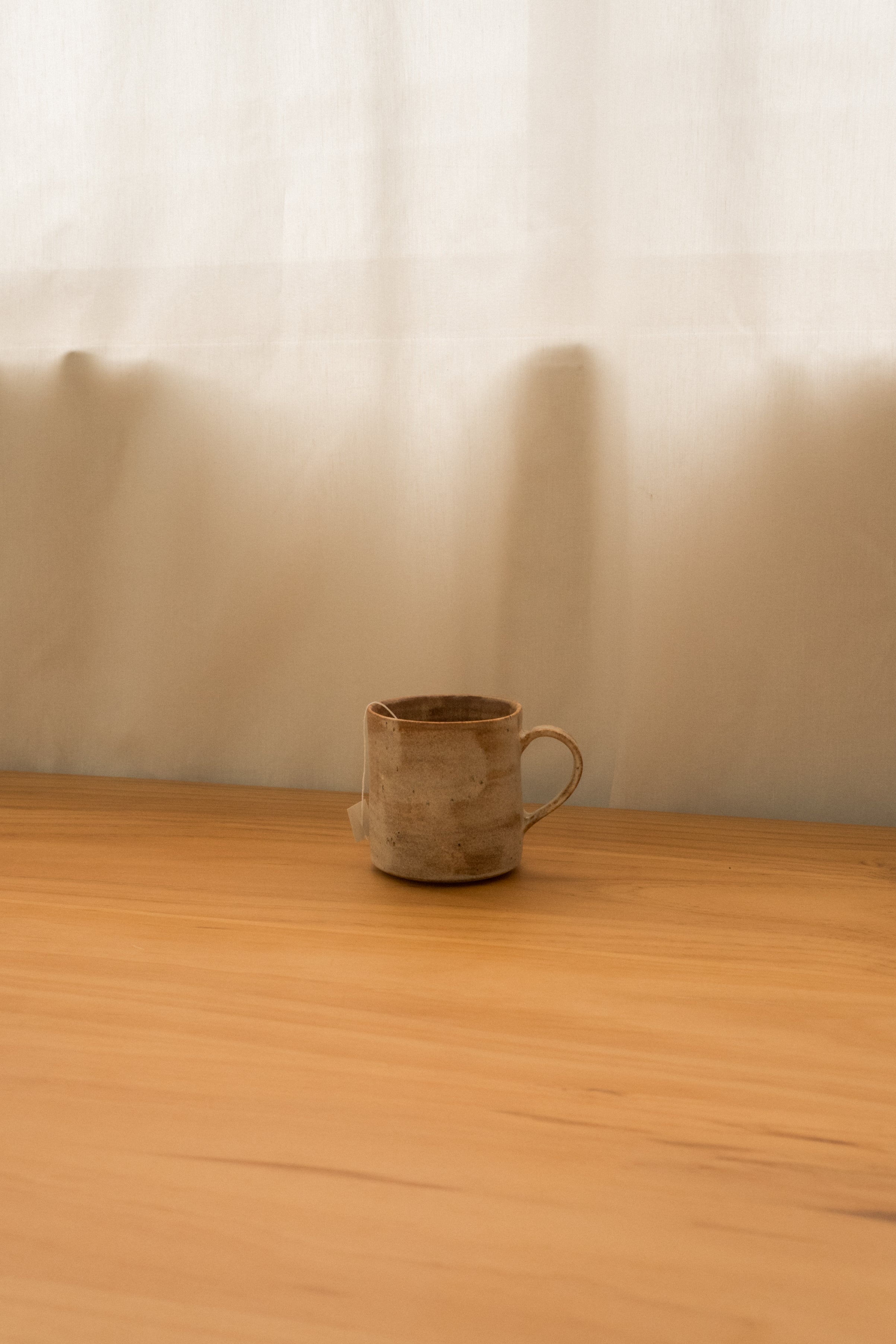 Mug with Organic Rim in Brownstone