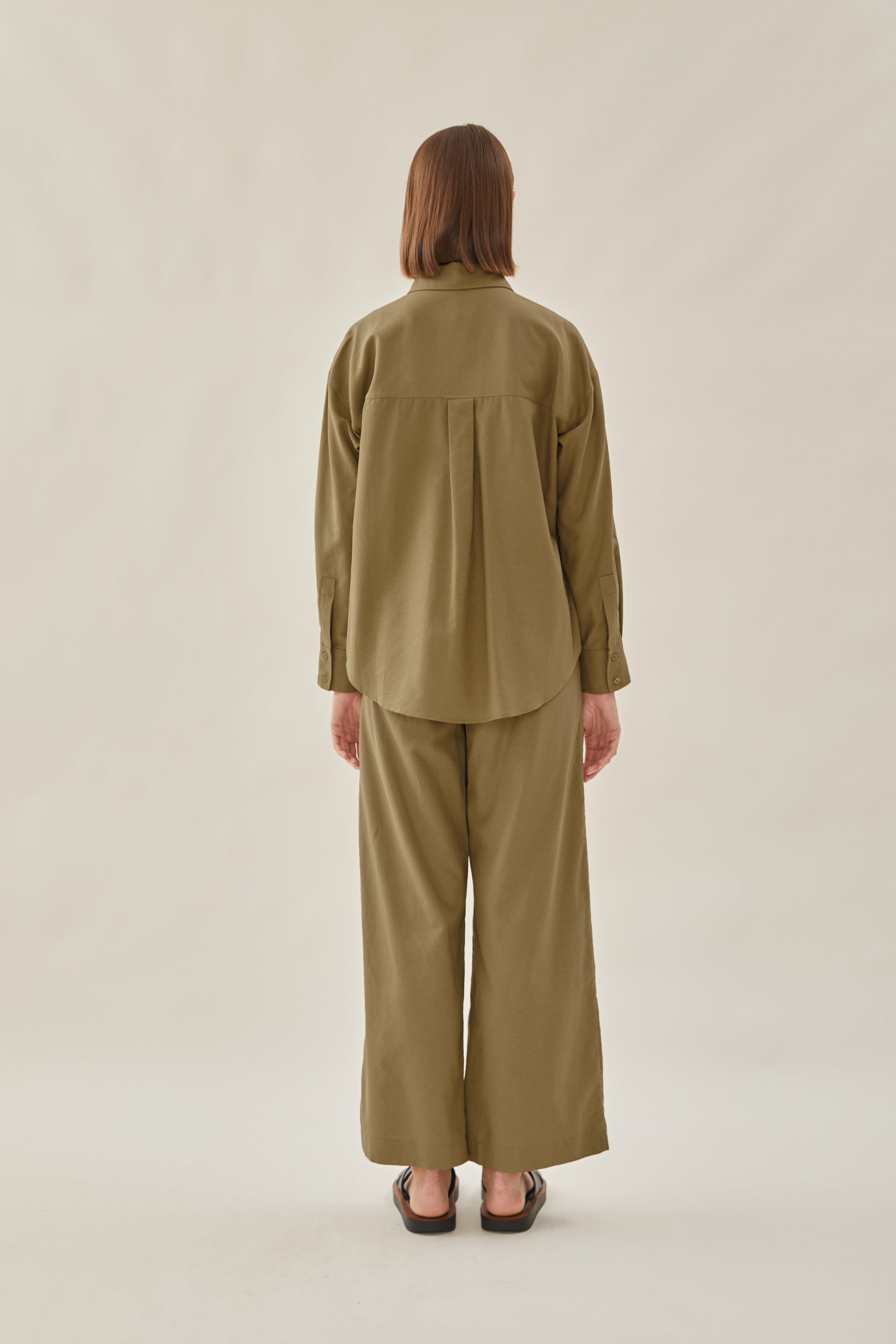Cotton Relaxed Shirt in Moss