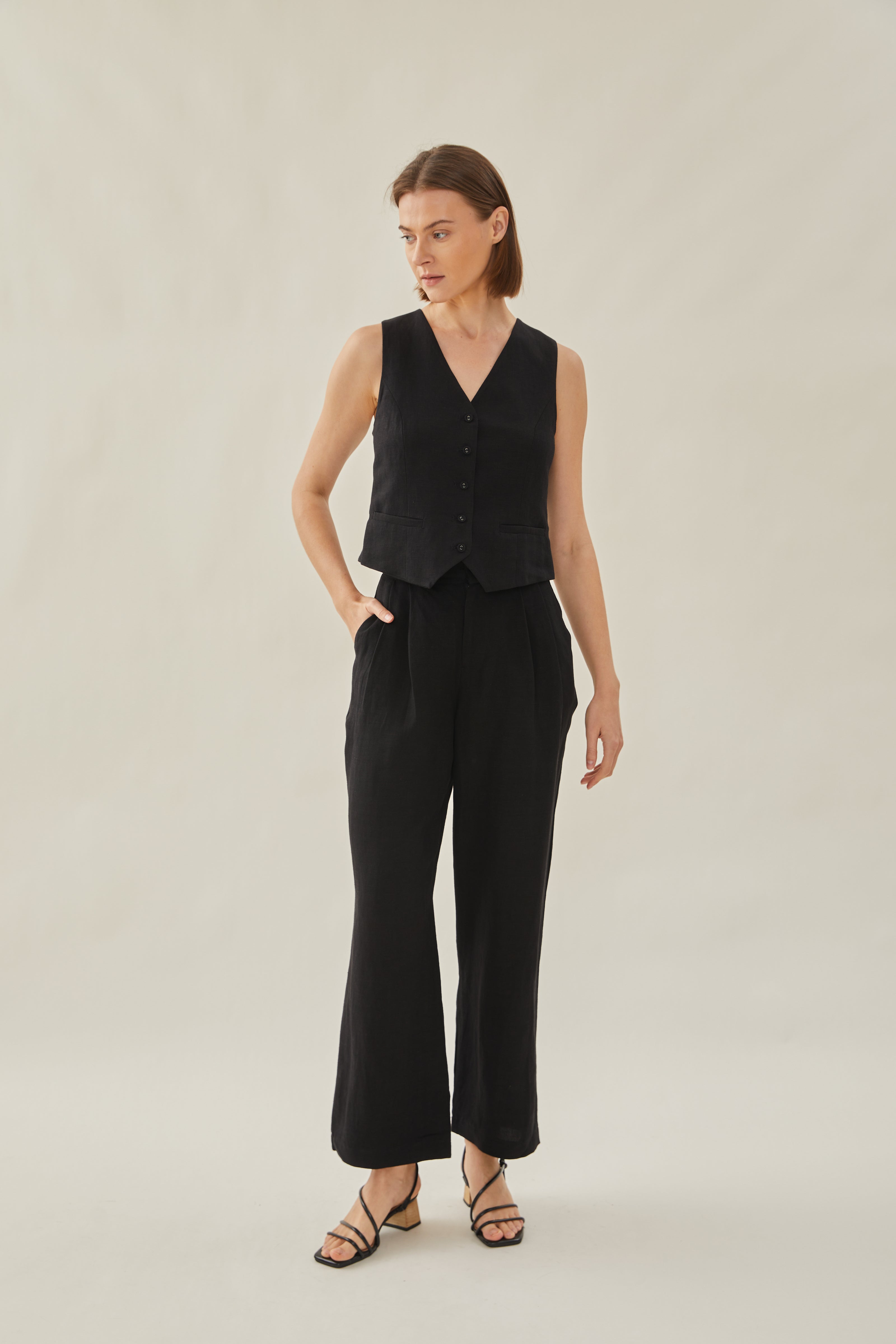 Linen Waistcoat in Black