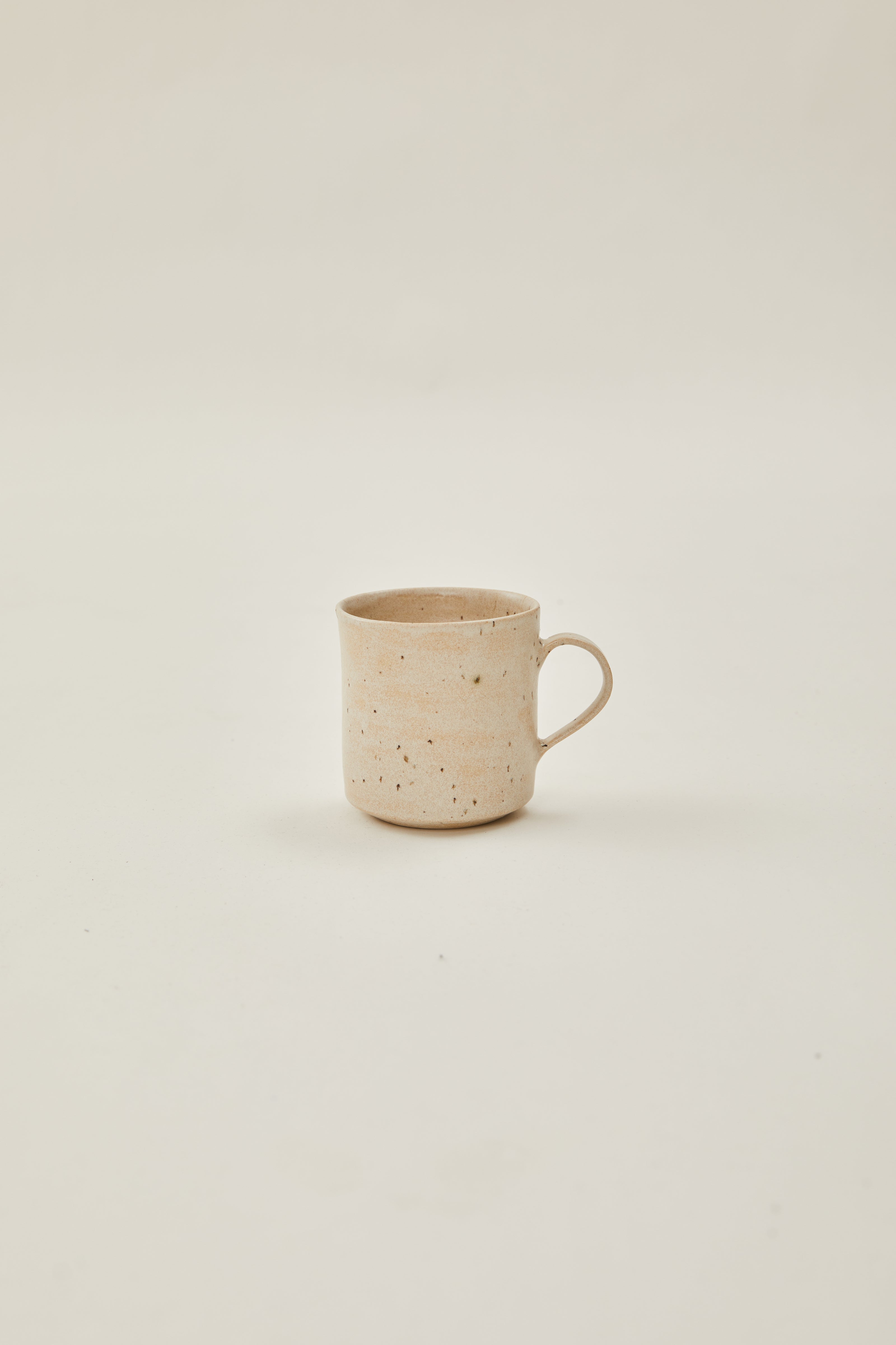 Mug with Organic Rim in Sandstone