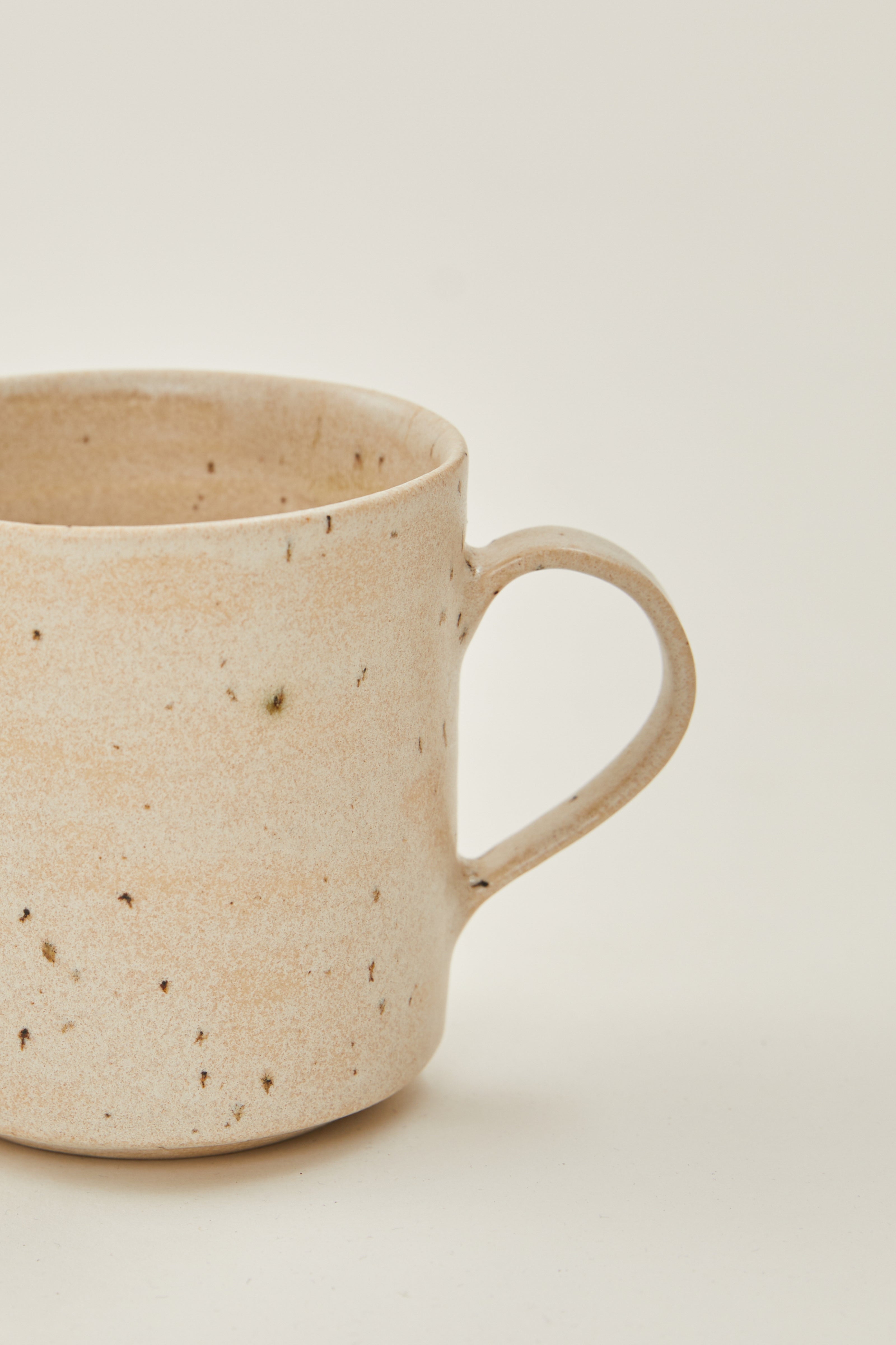 Mug with Organic Rim in Sandstone