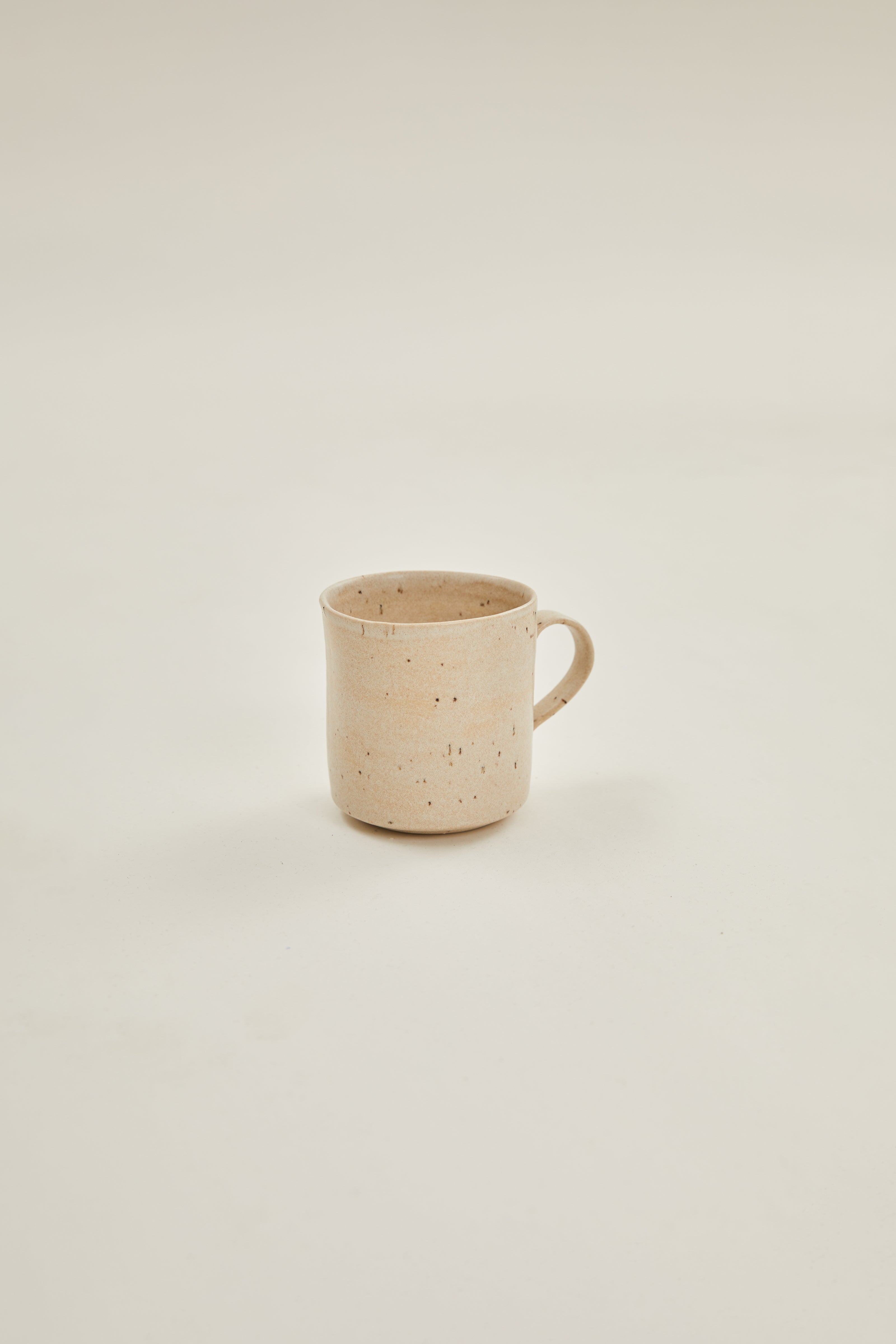 Mug with Organic Rim in Sandstone