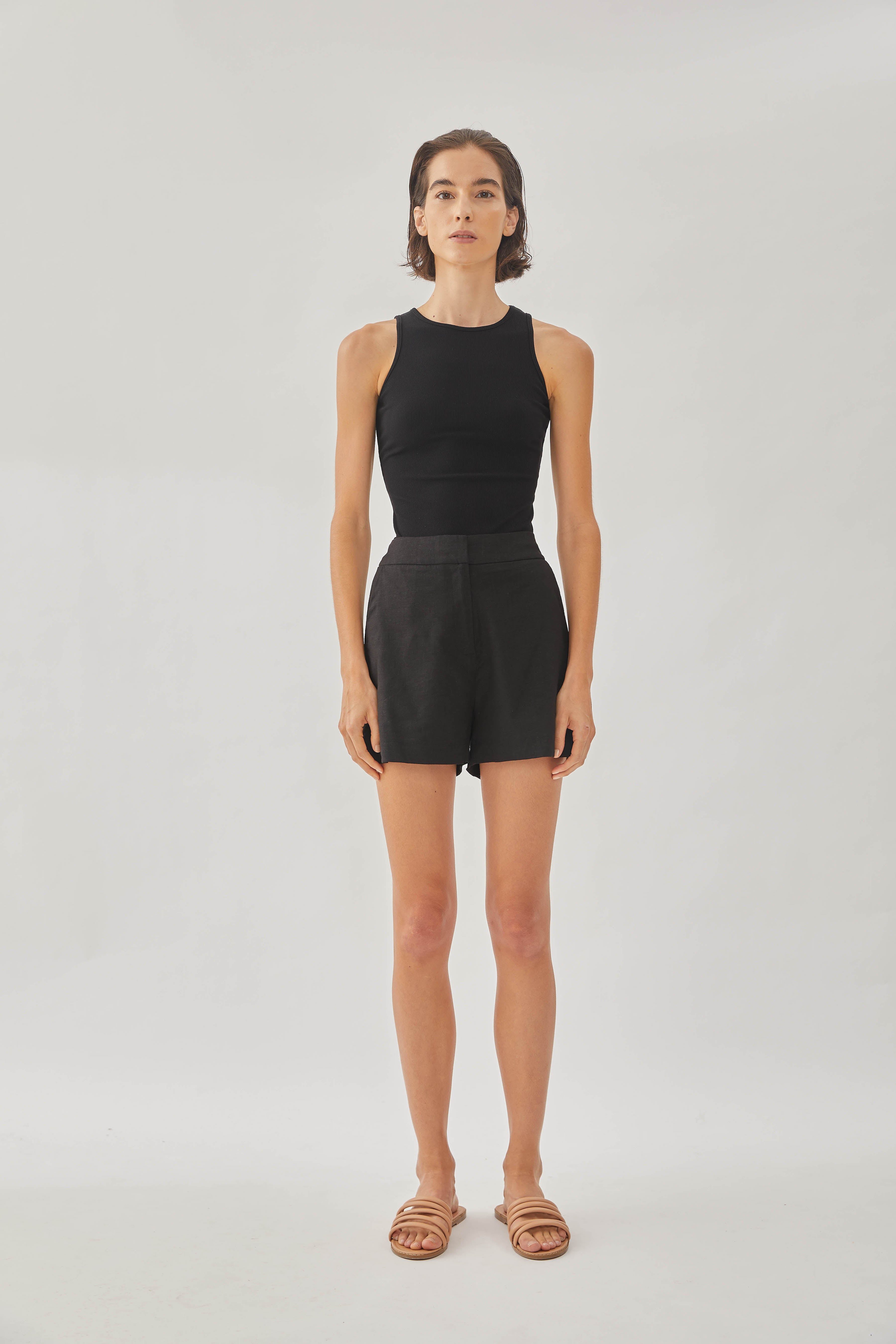 Linen High-waisted Shorts in Black