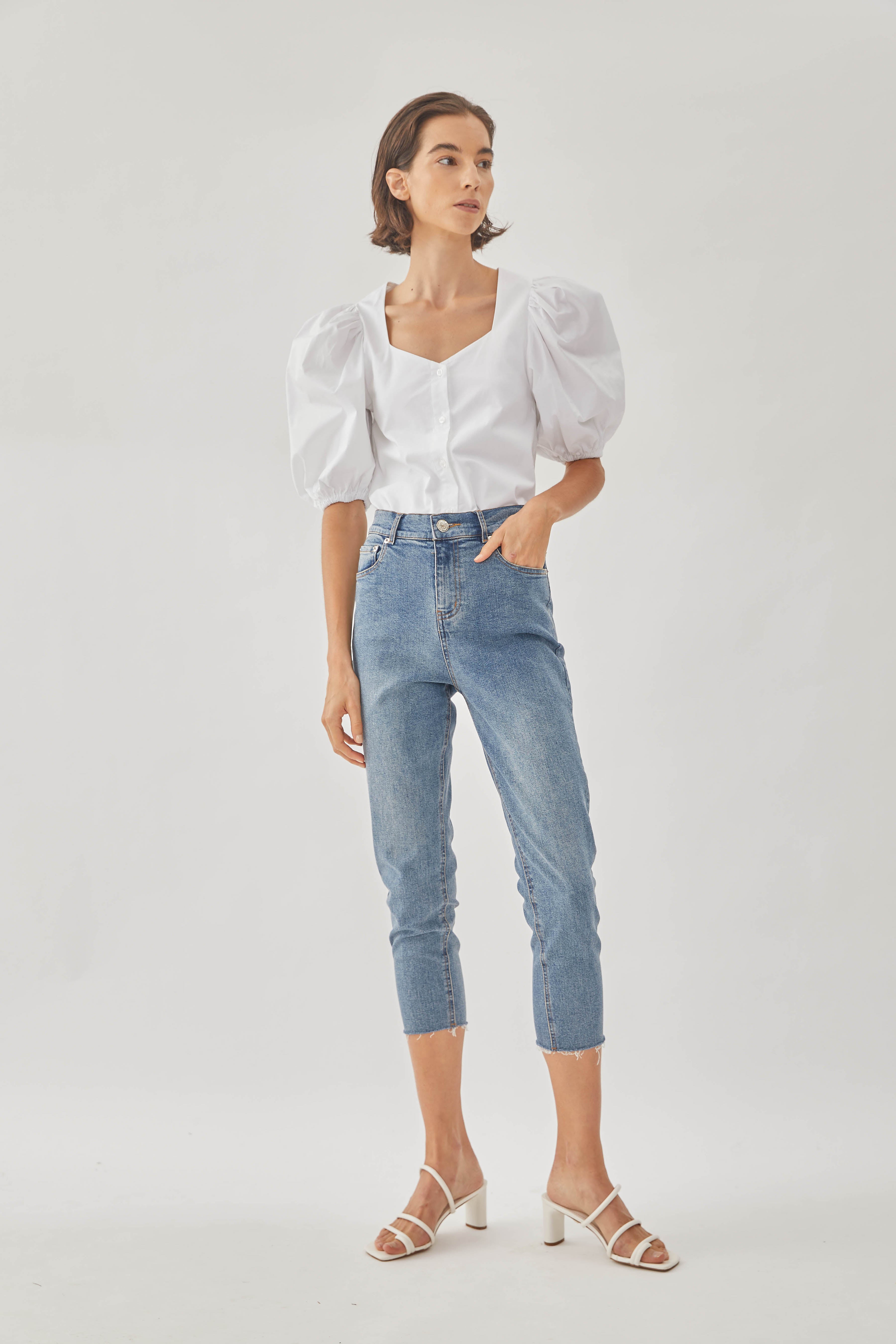 Cotton Puffed Sleeved Top in White