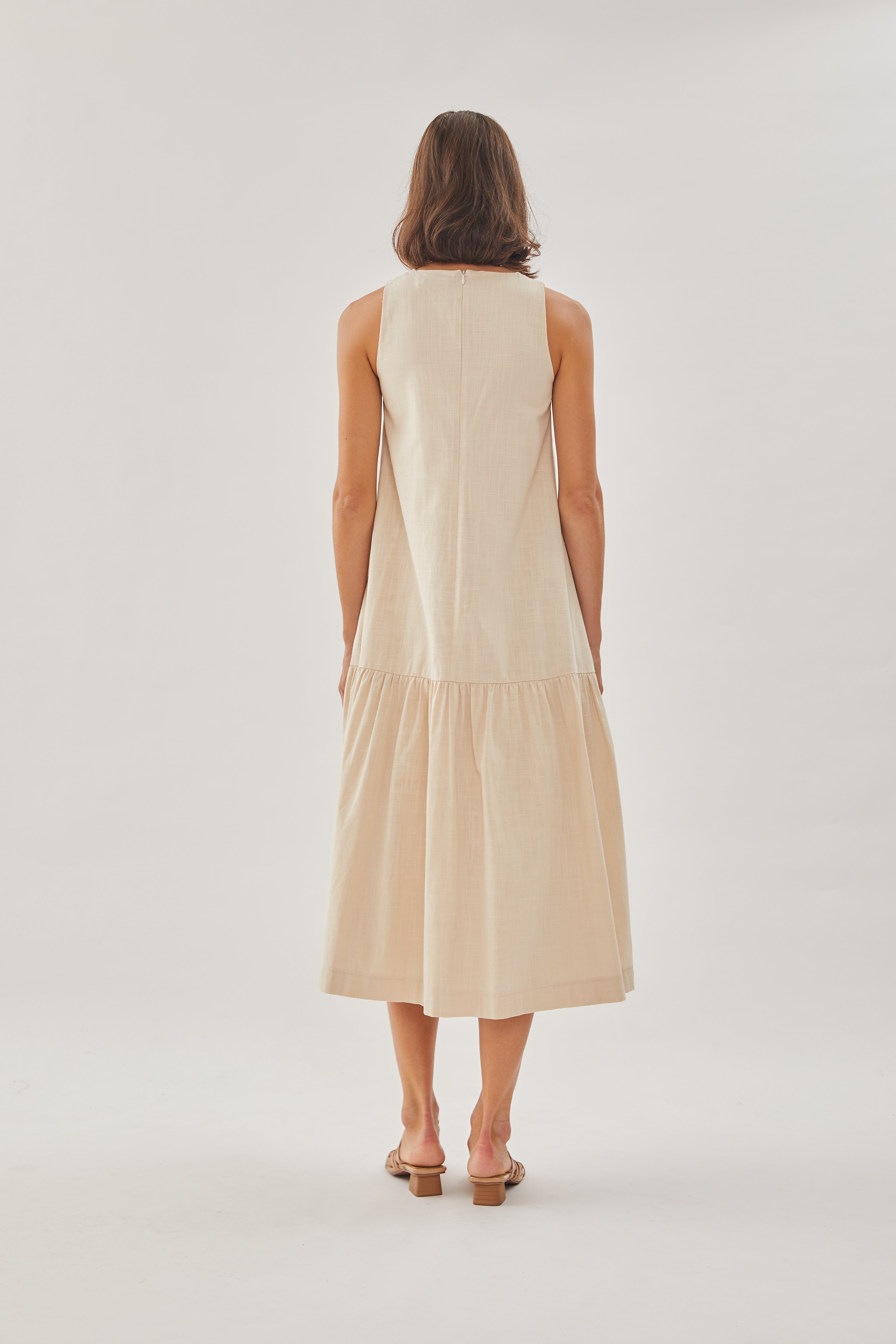 Linen Tiered Dress in Oatmeal