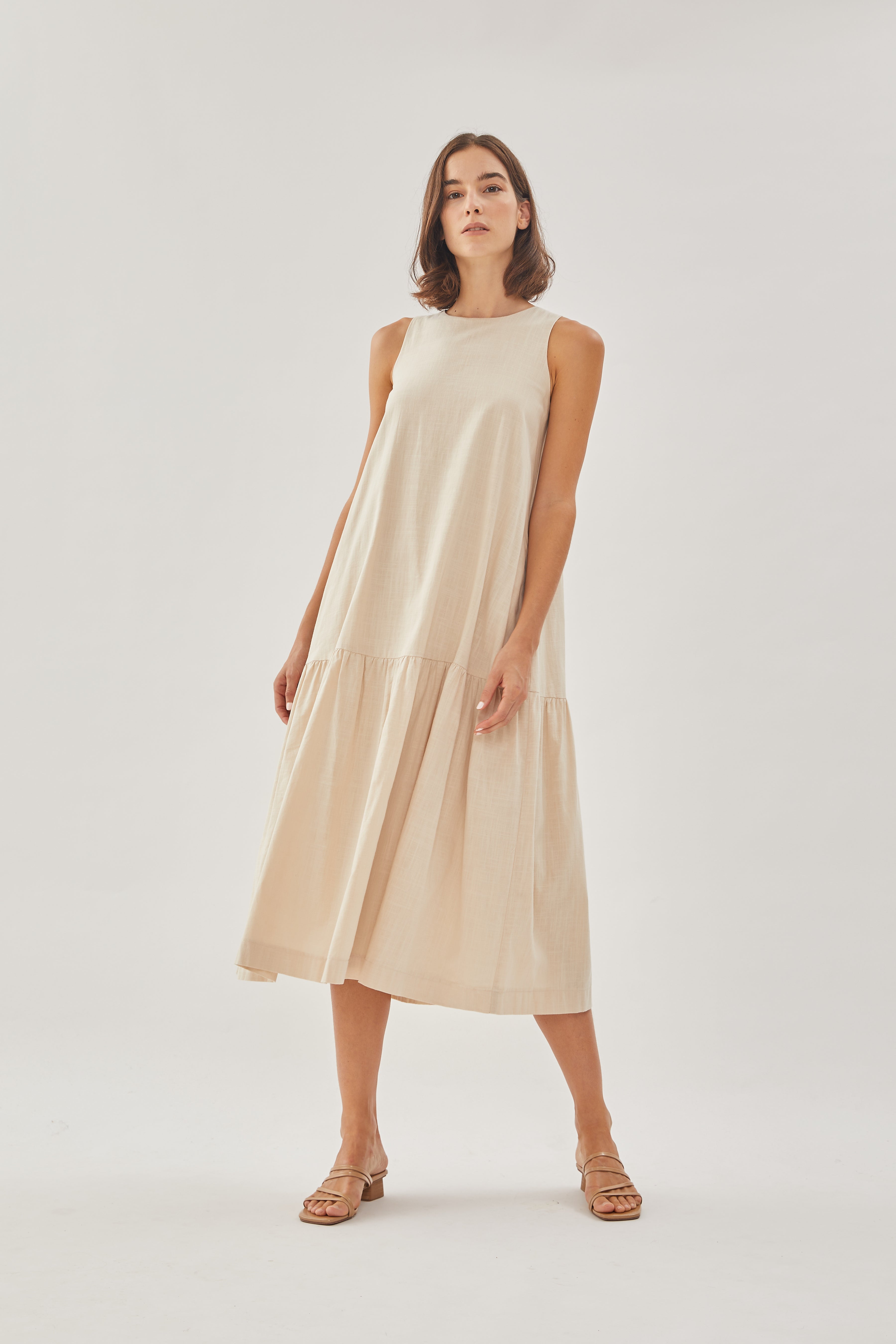 Linen Tiered Dress in Oatmeal