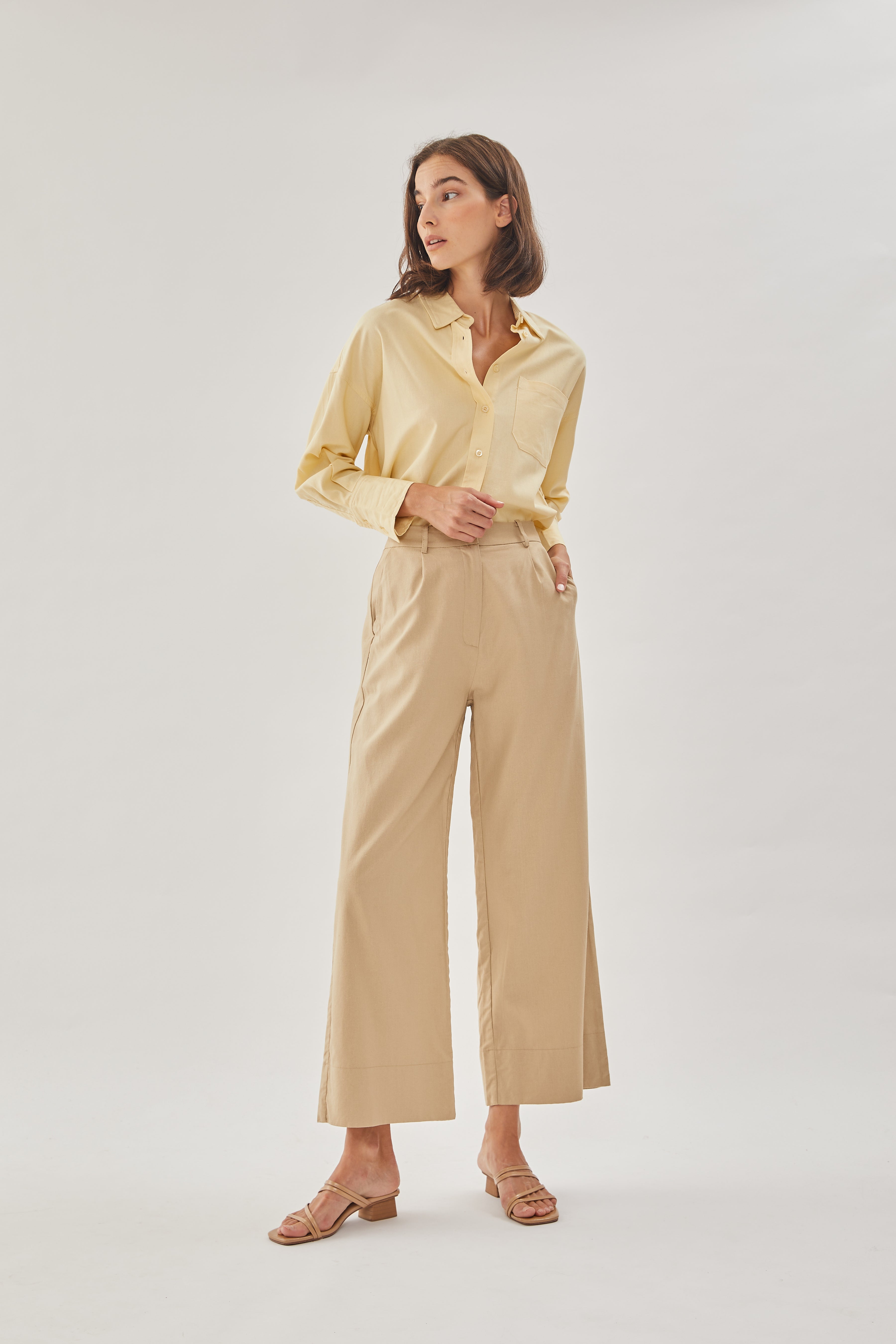 Linen Straight Pants in Sand