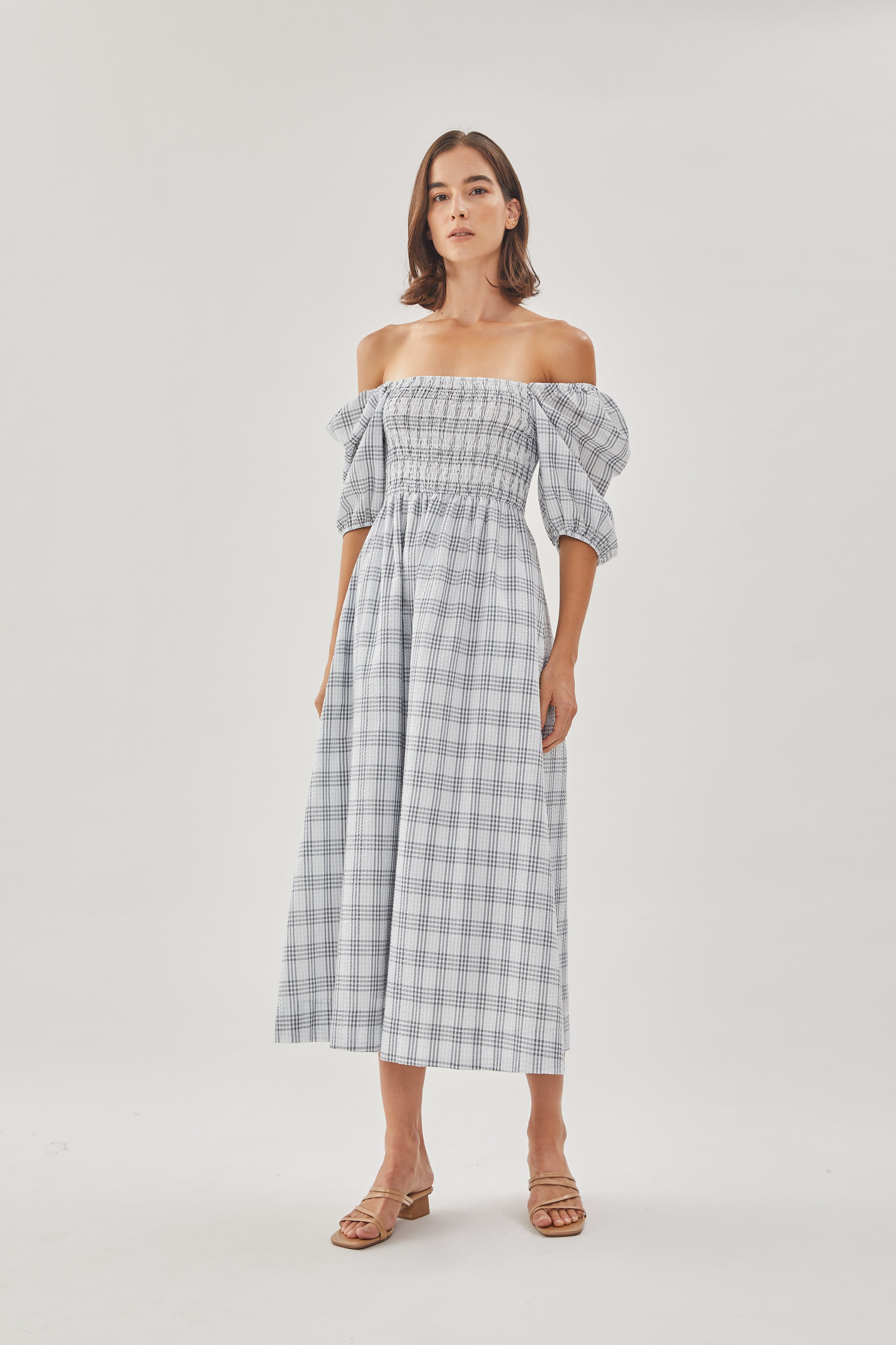 Seersucker Shirred Midi Dress in Mist