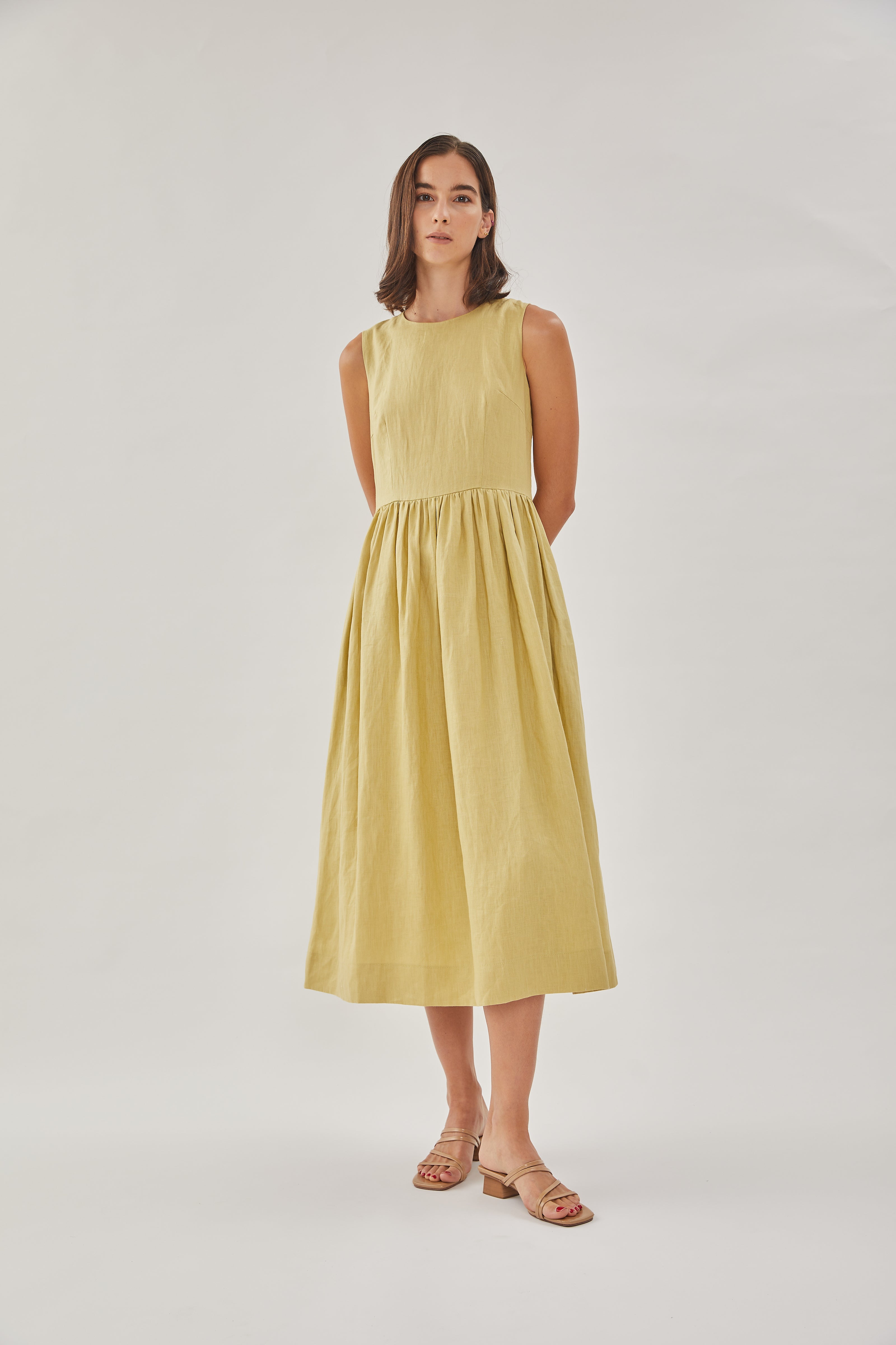 Linen Sleeveless Gathered Dress in Light Moss