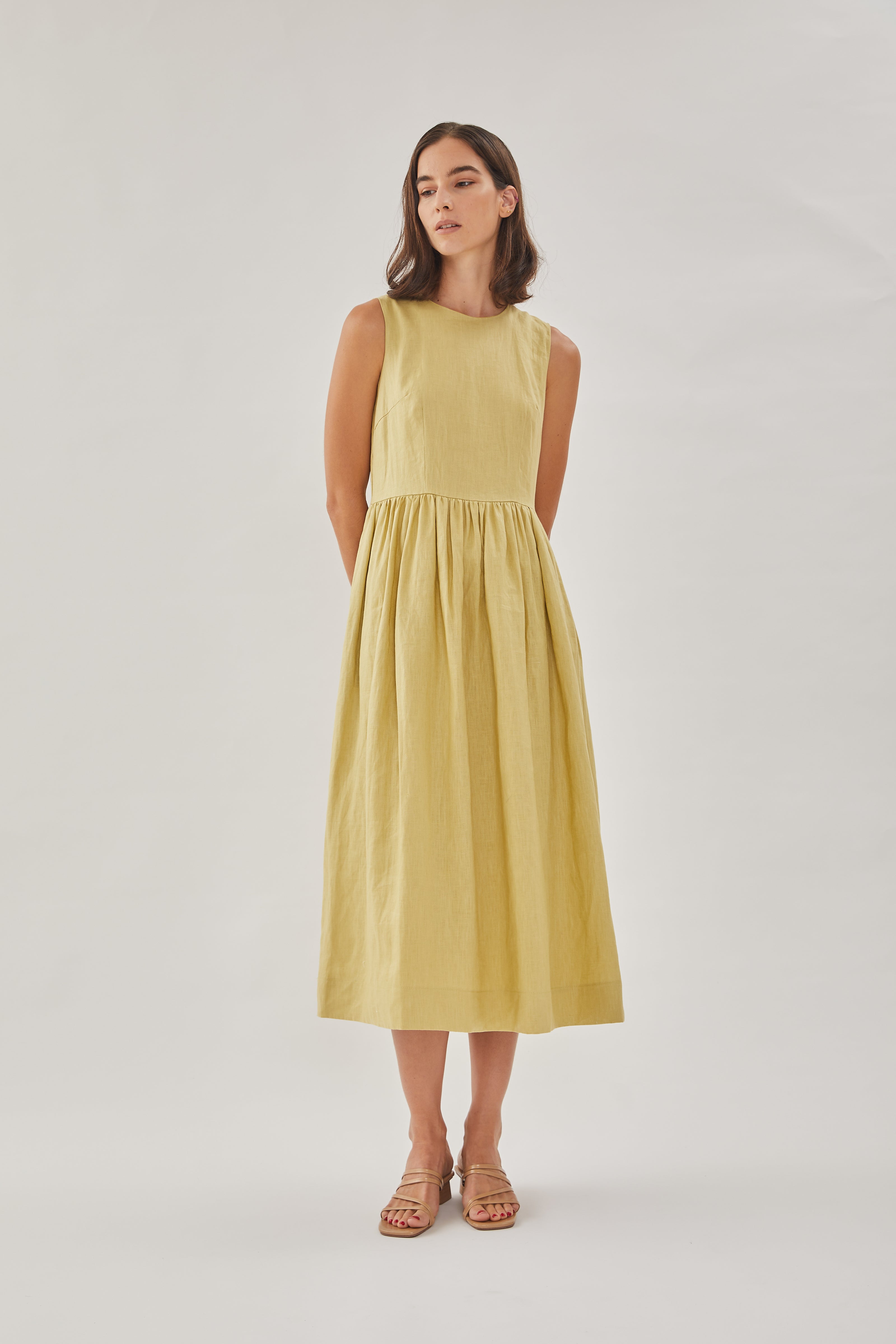 Linen Sleeveless Gathered Dress in Light Moss