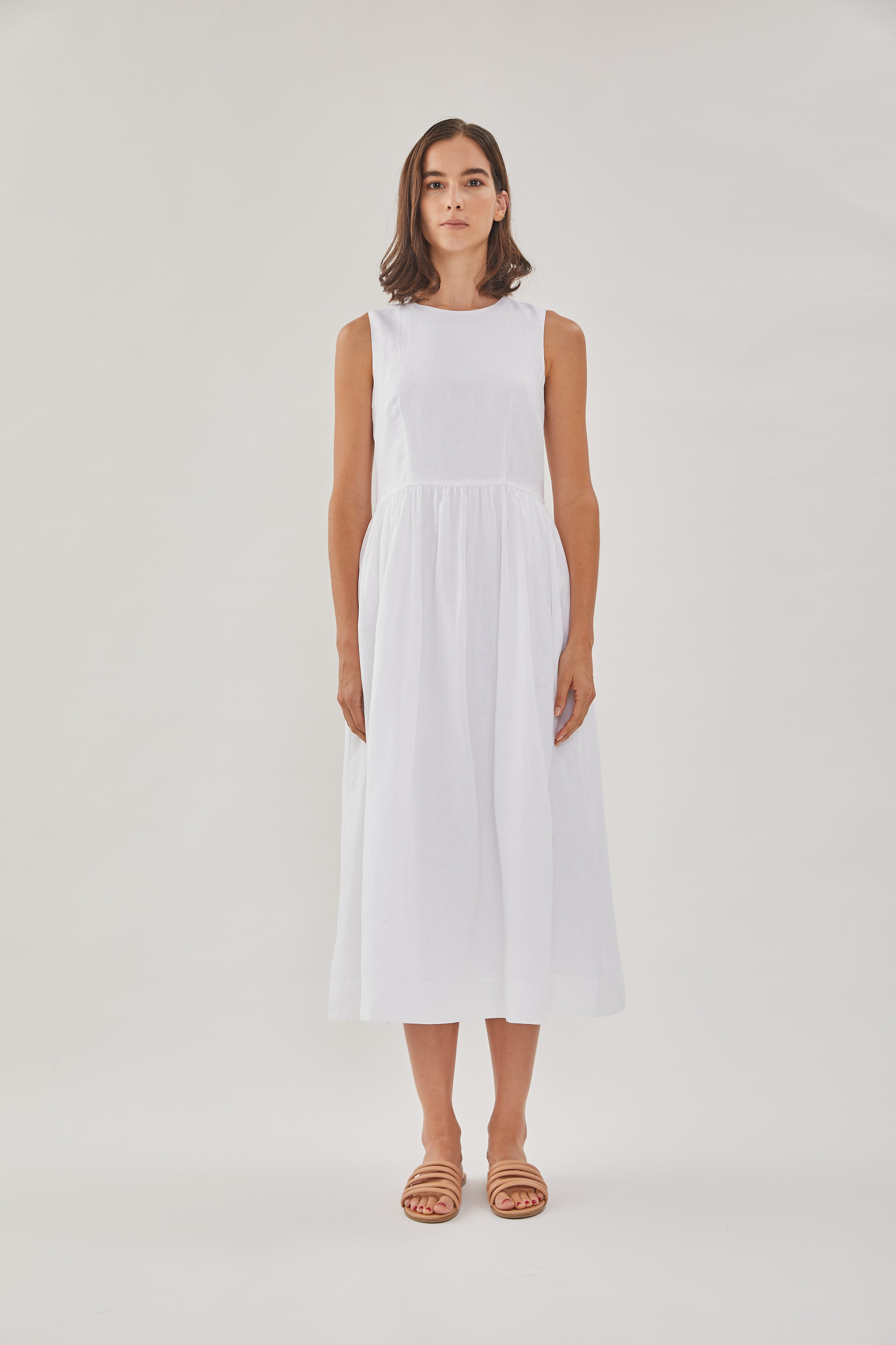 Linen Sleeveless Gathered Dress in White